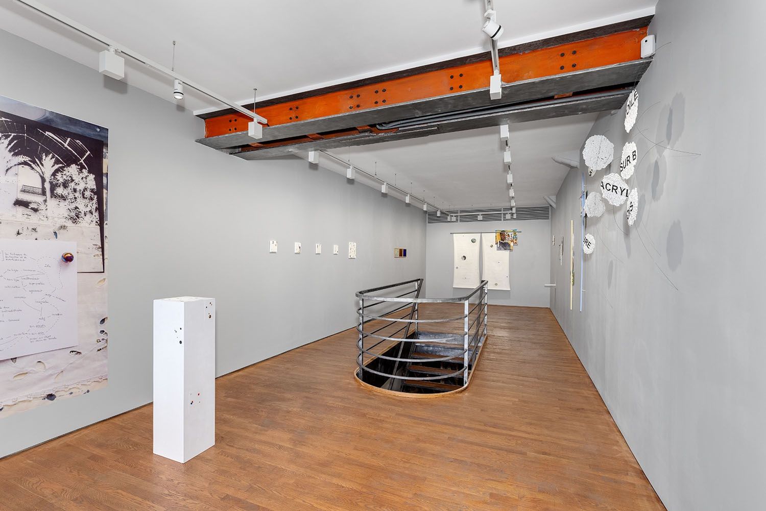 Installation view, Farah Khelil, Car la Figure de ce monde passe, 2023, solo show, lilia ben salah