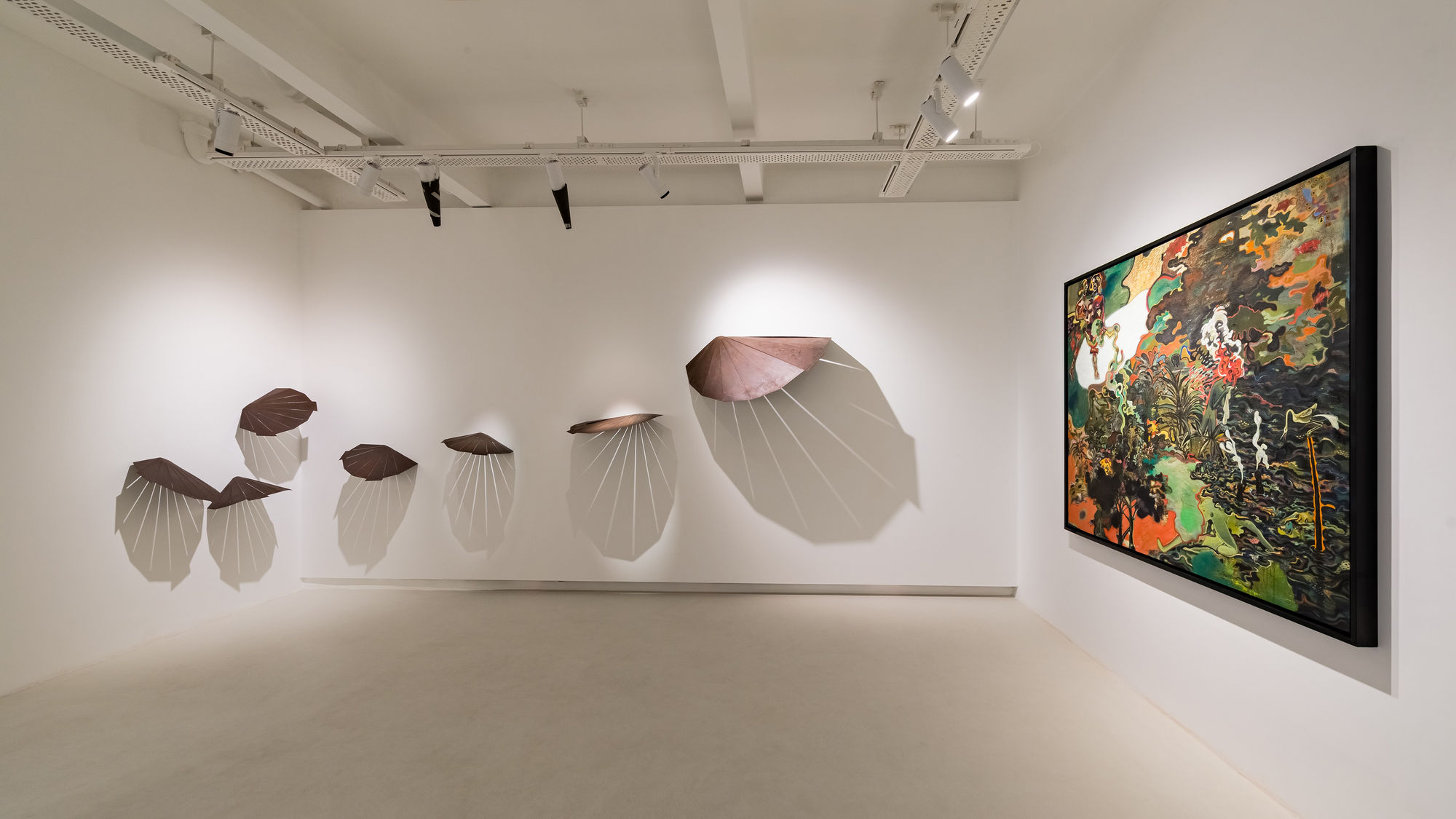 Miracle of Absence : The Embrace of Time