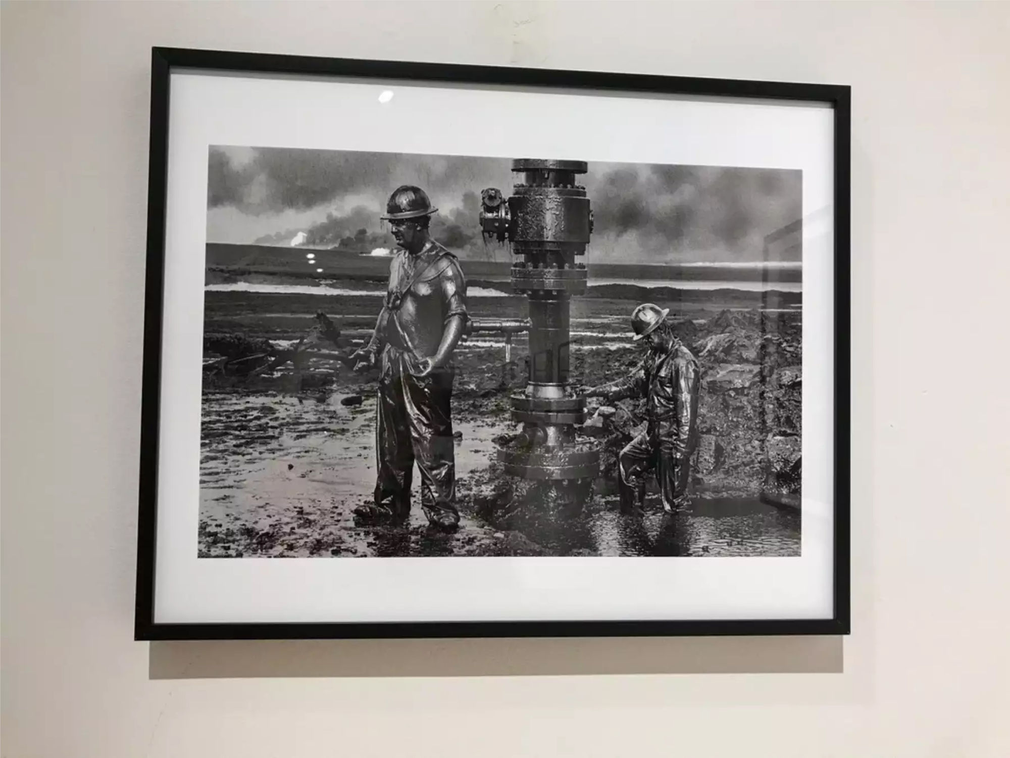 Sebastião Salgado - Kuwait: A Desert on Fire