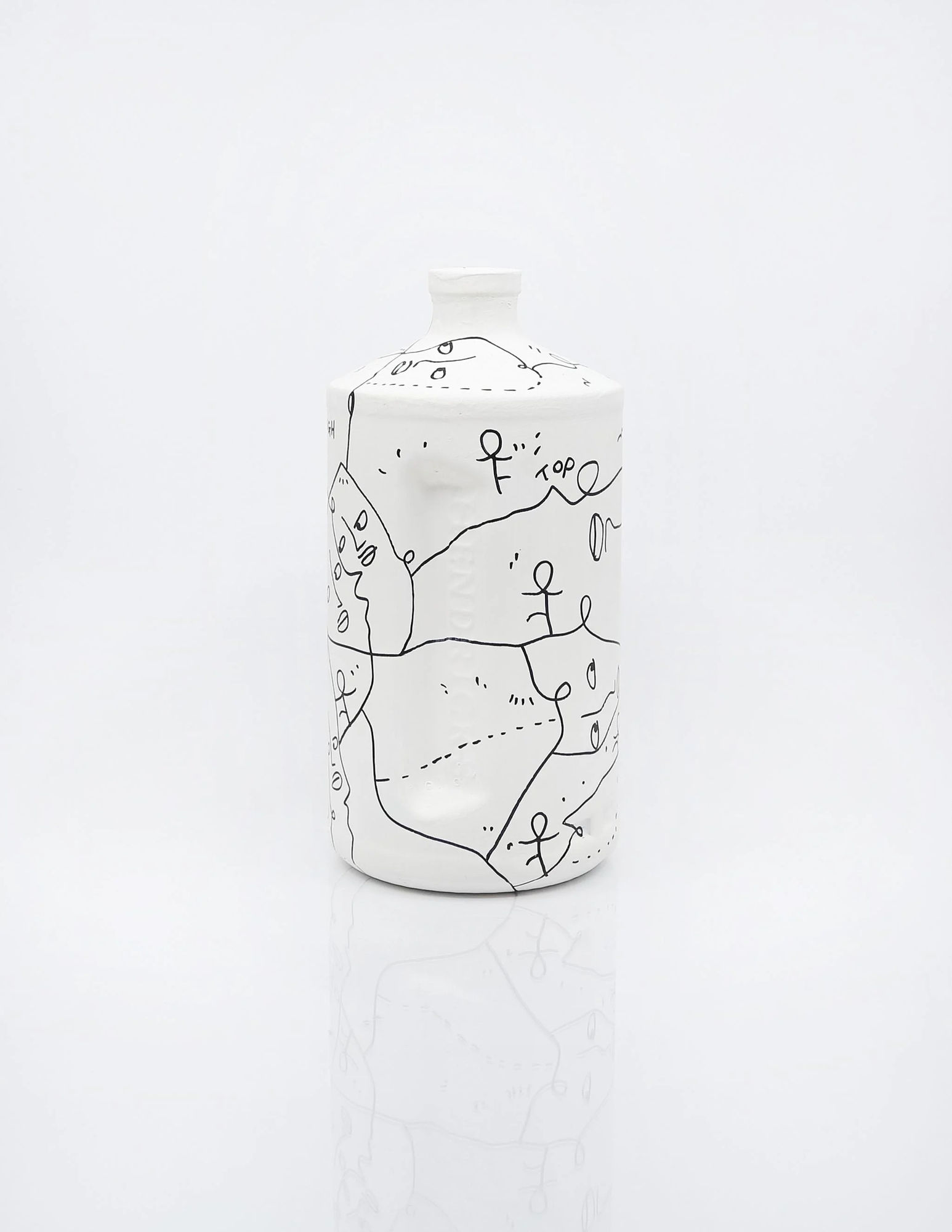 Shantell Martin, Bottle CY004, 2017