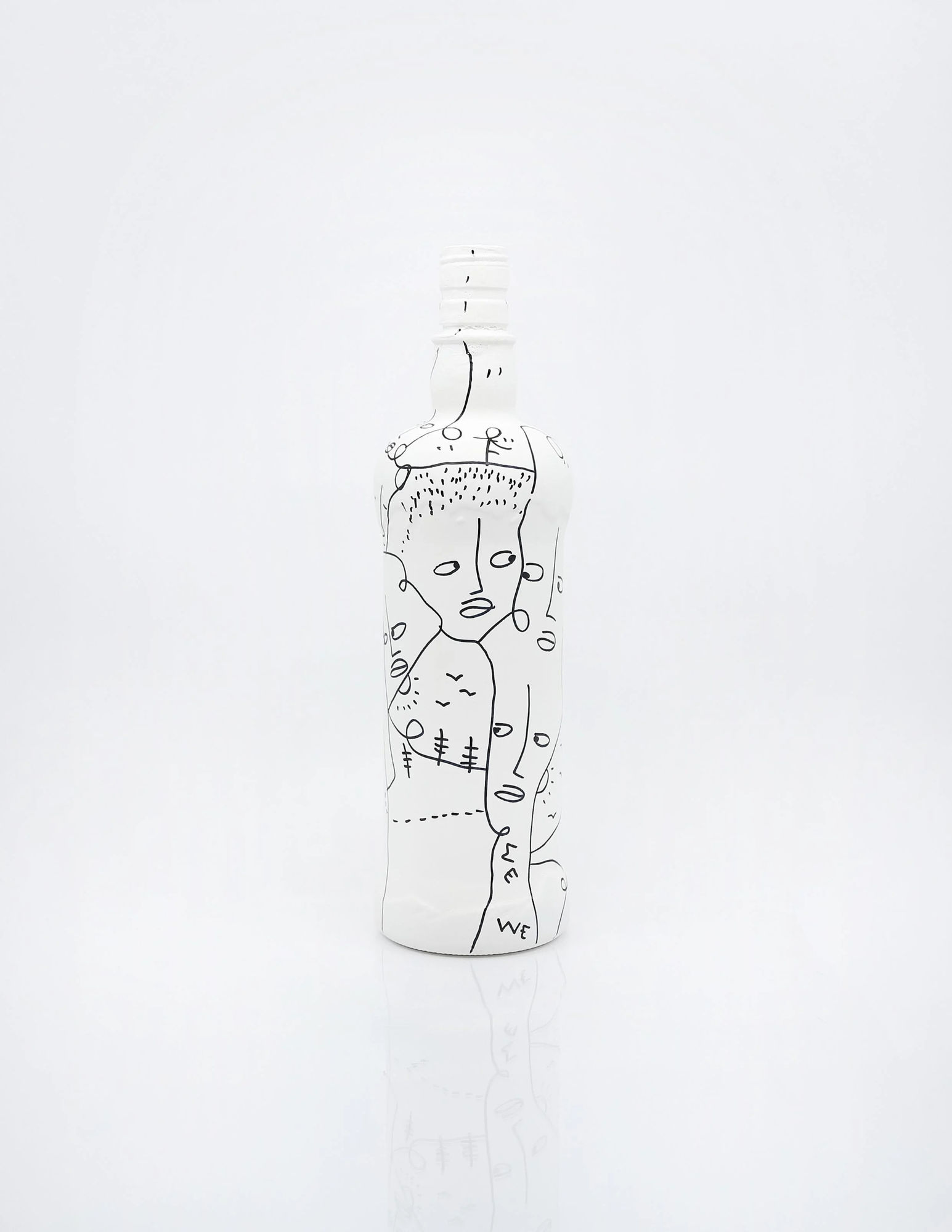 Shantell Martin, Bottle CY017, 2017