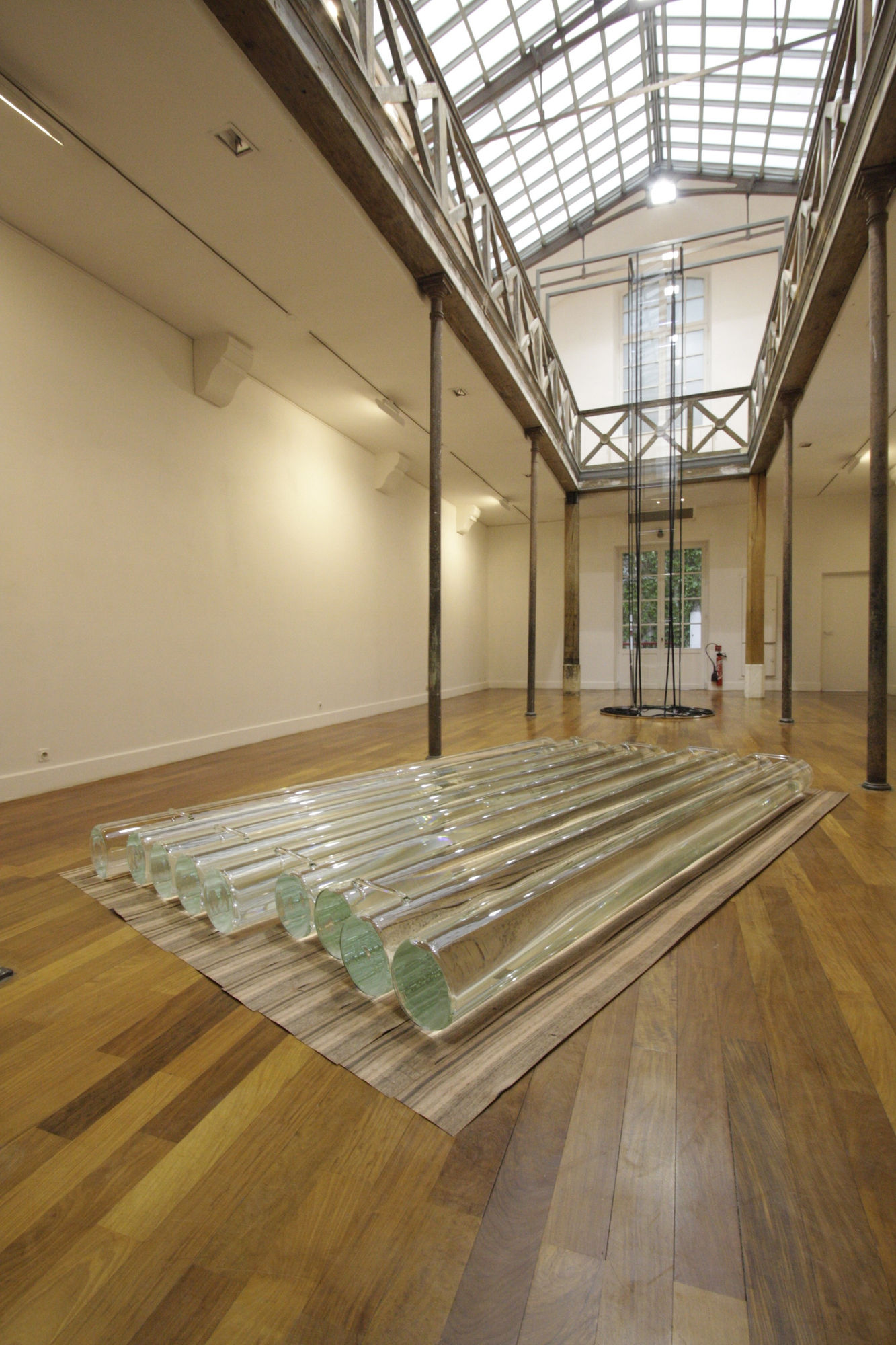 Keys, 2016 Verre, eau, livres