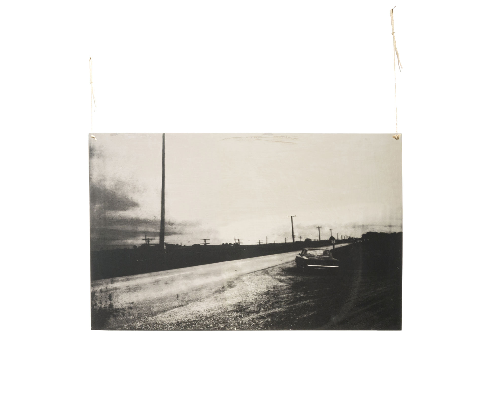 The Solitary Car | السيارة 2015 Silkscreen Ink on Aluminum | حبر شاشة الحرير على الألومنيوم 70 x 45cm