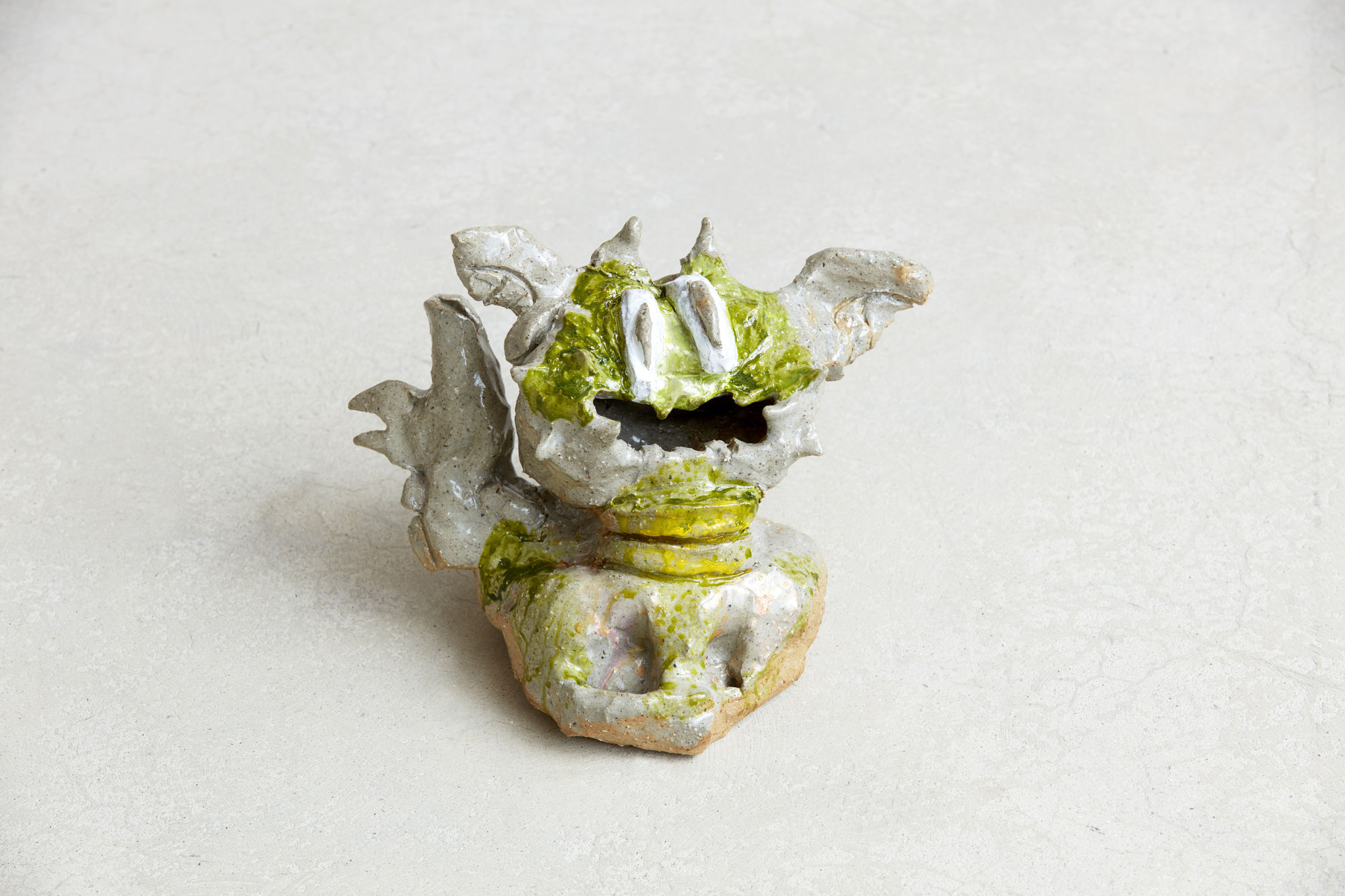 SD, ceramic, 18.5x25x14cm, 2019