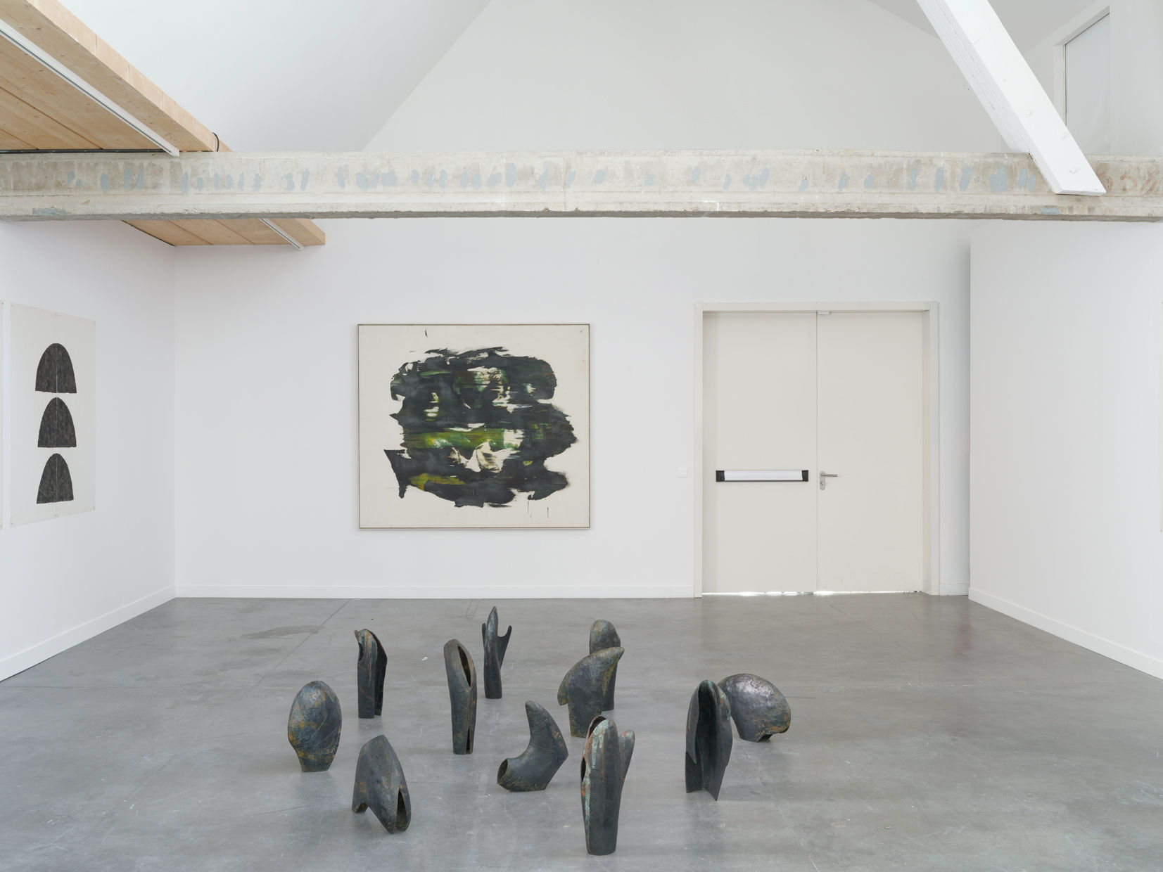 Vue de l’exposition A Family of Rooms de Vincent Barré / Photo © Aurélien Mole, courtesy Les Tanneries - CACIN, Amilly