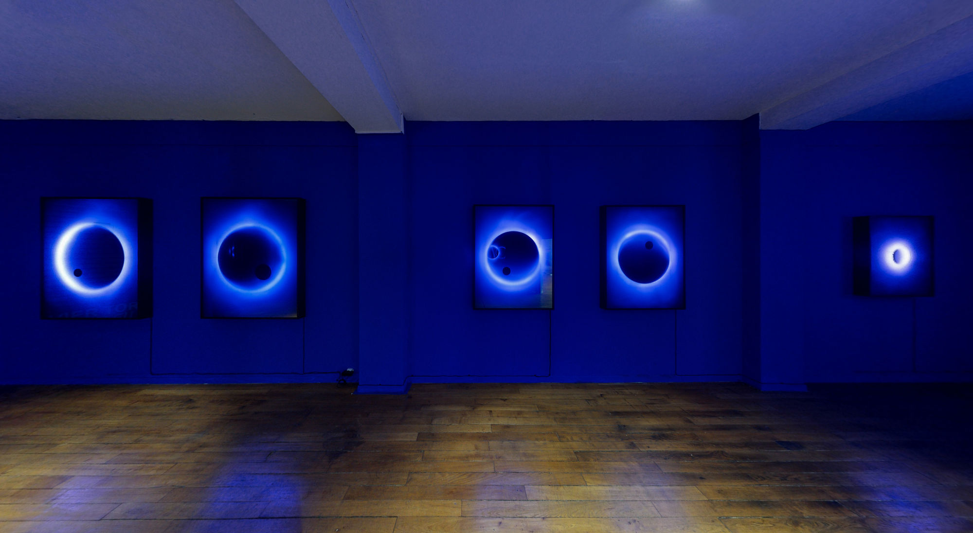 View of the exhibition "Azul Bleu ". Photo ©Ussi'n Yala.