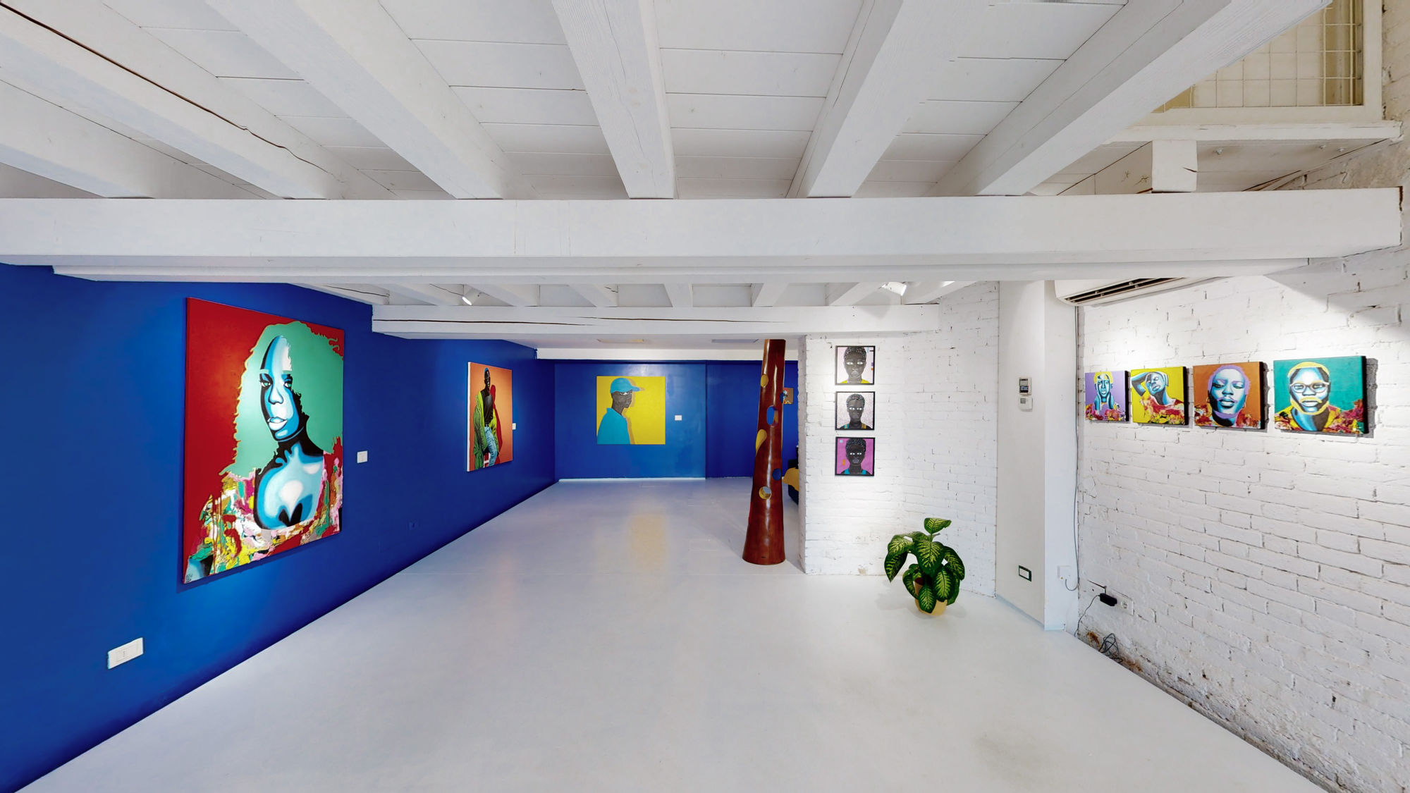 View of the exhibition "Traits to remember : the aesthetics and politics of black portraits".