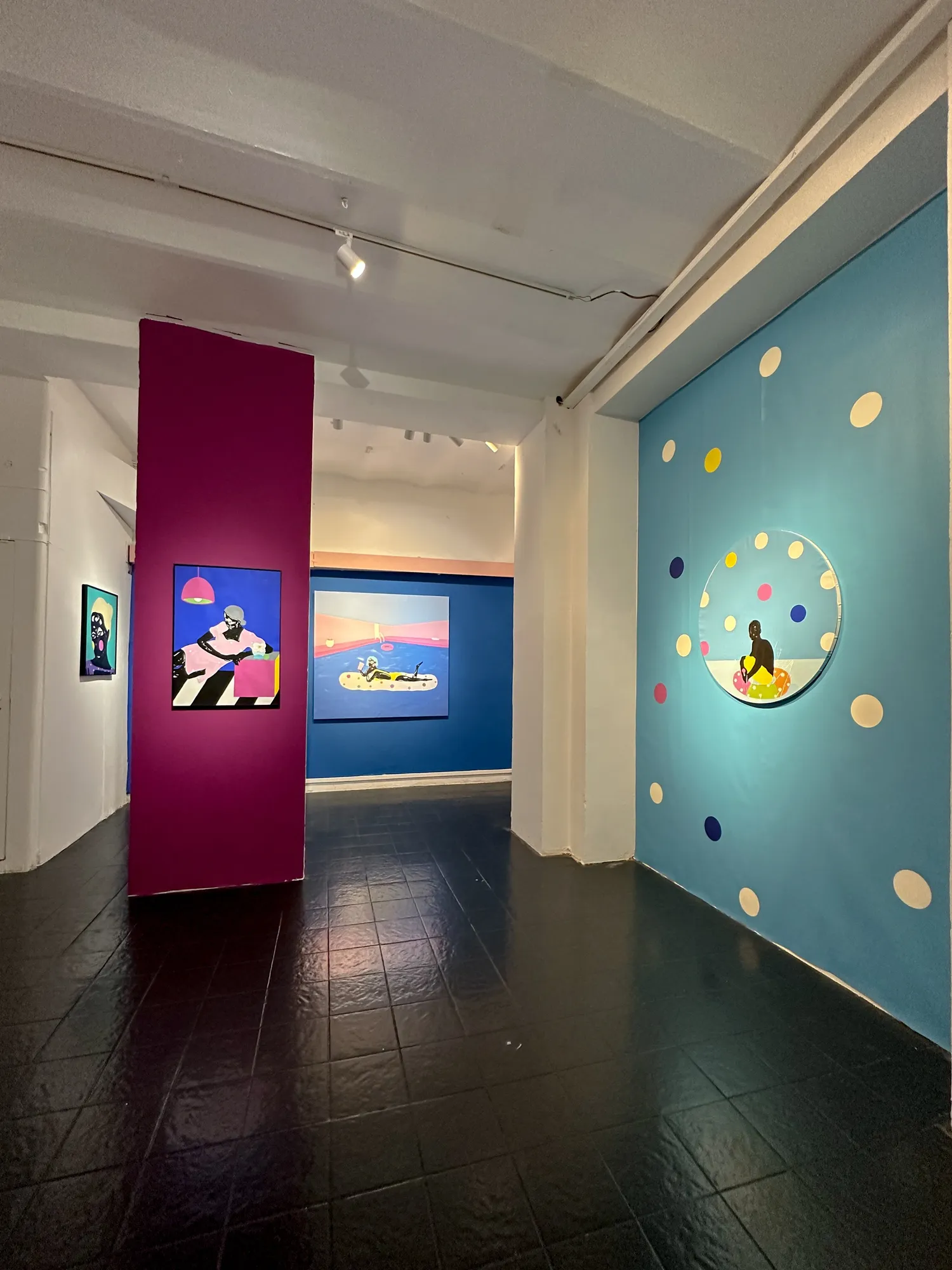 Abe Nwadiogbu ; view of the exhibition "We are enough". Photo ©Said Yilmaz.