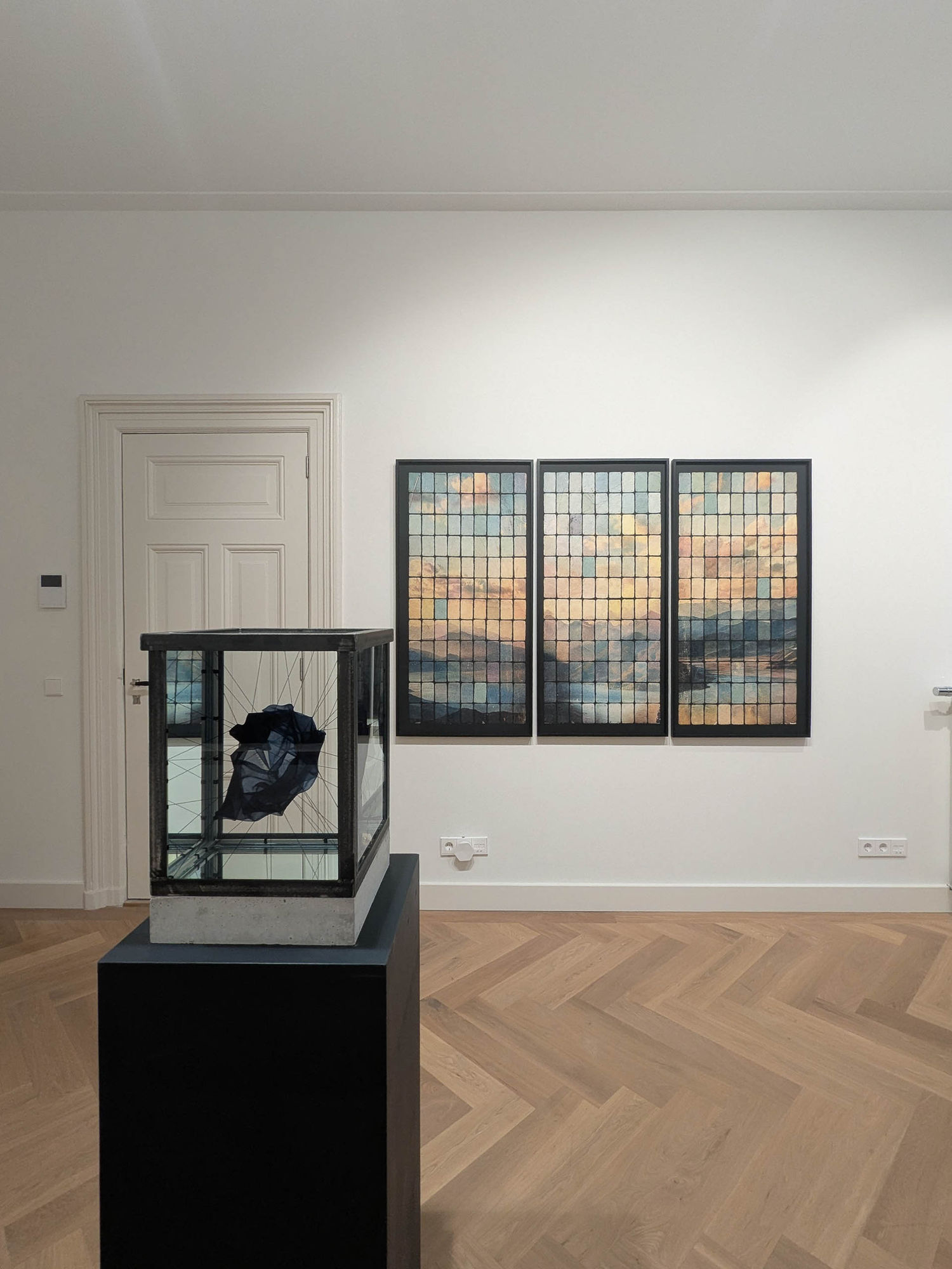 NATURE, PERCEPTION AND MATERIALITY IN CONTEMPORARY LENS-BASED ART