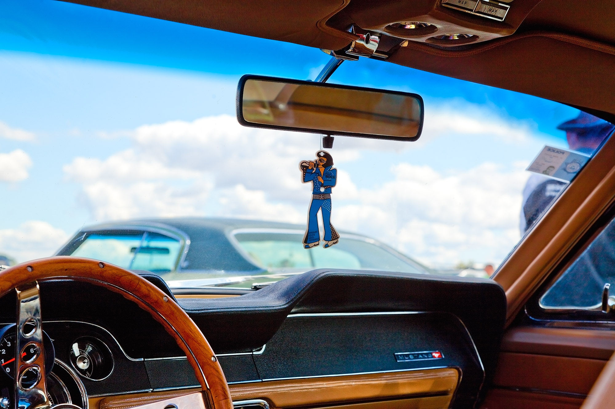 Matt Henry, Elvis Hanger, 2009