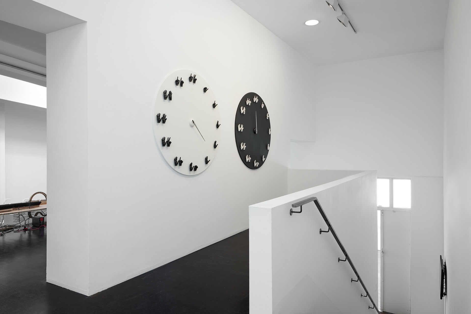 [COLOGNE] SHIFTING MOMENTS