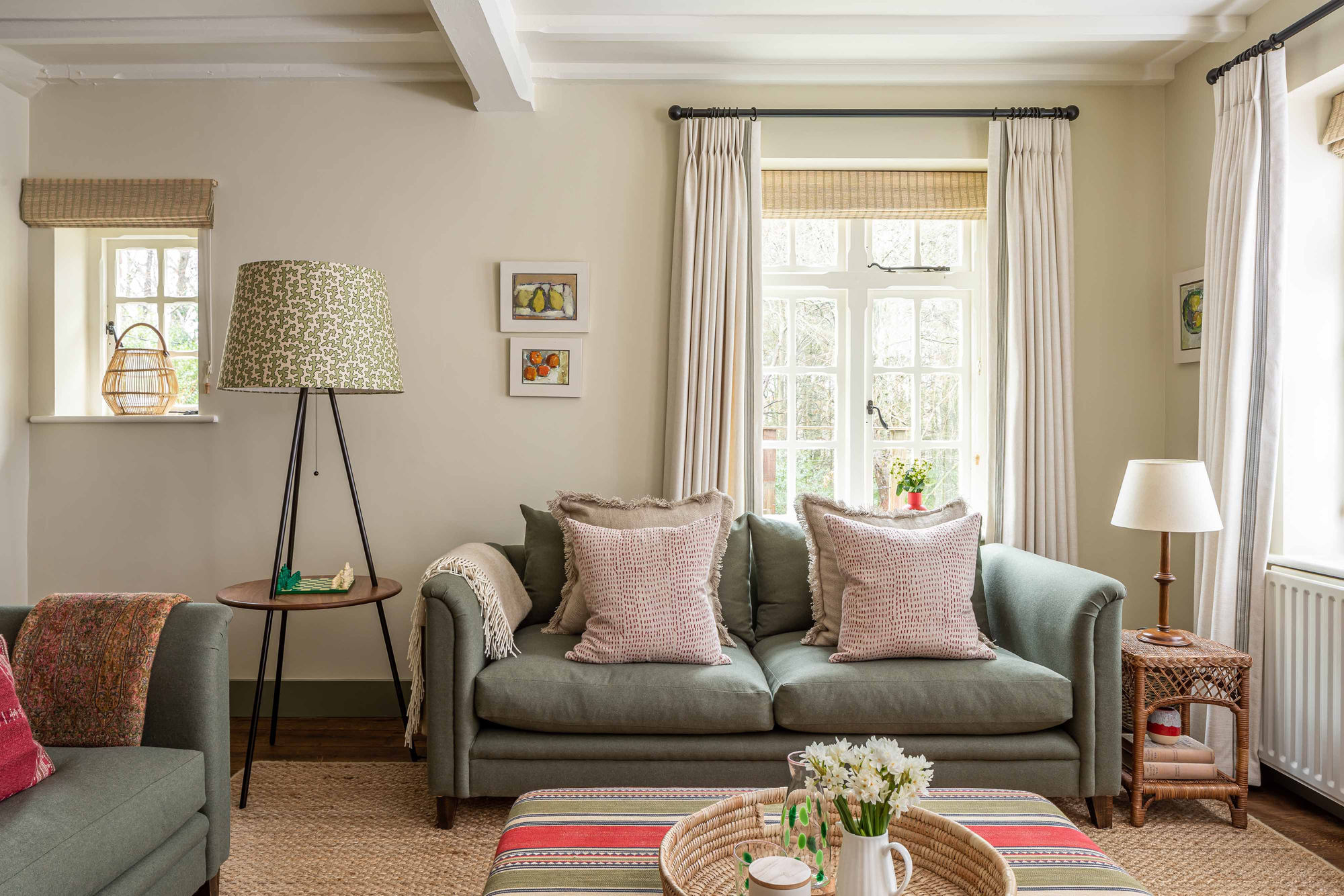 Michael Weller still-lifes with interior by Alice Leigh Design. Photograpy by Jonathan Bond.