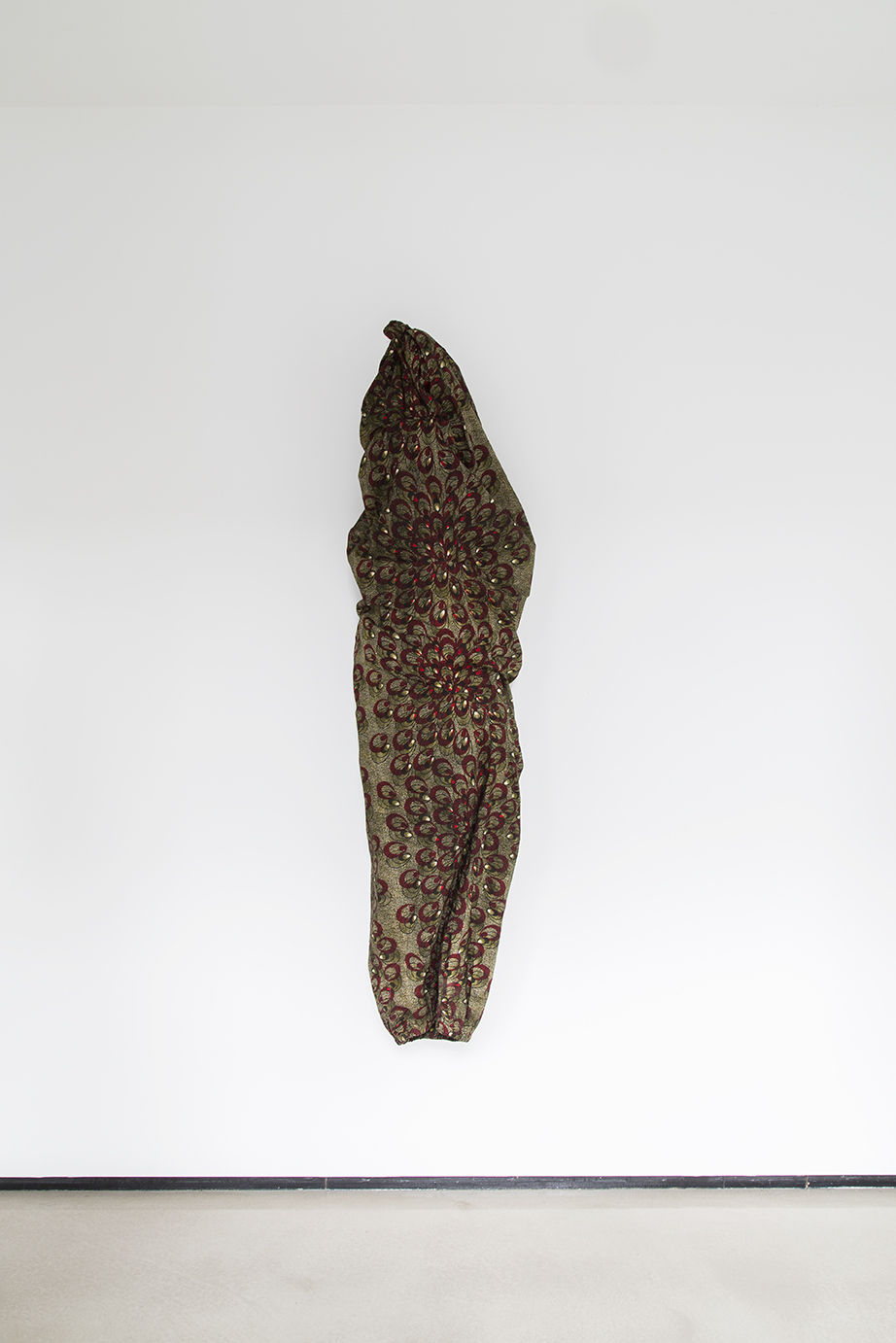 LUCIA PIZZANI: THE WORSHIPPER OF THE IMAGE