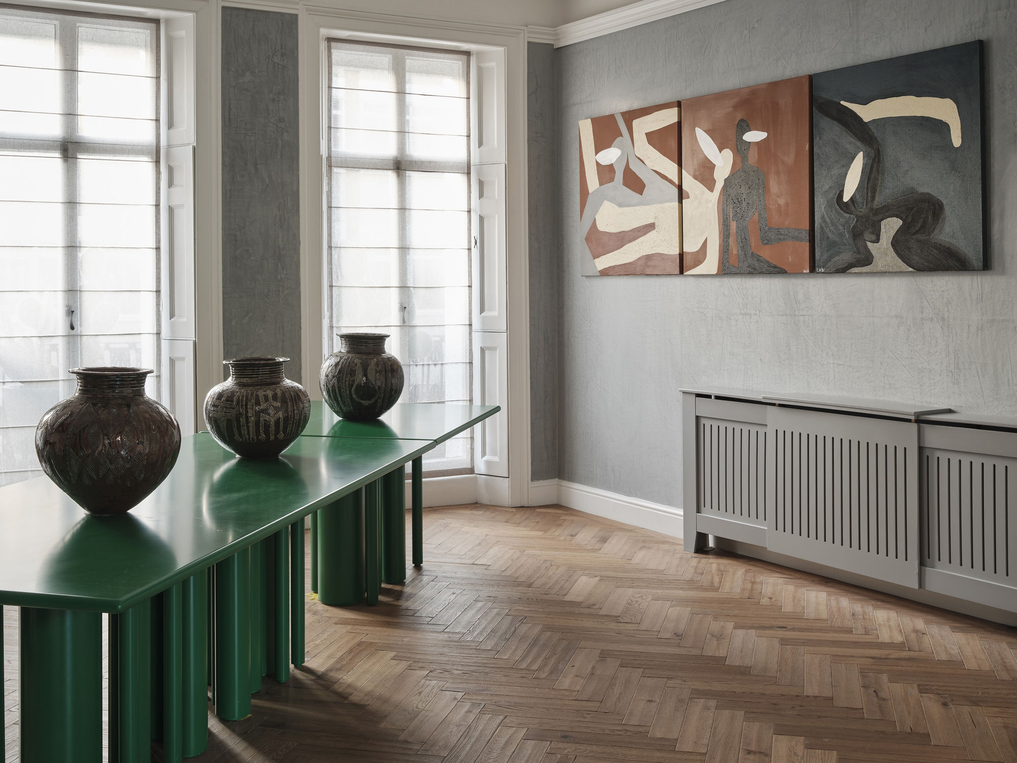 Lulama Wolf, Ndizalwe nge ngubo emhlophe Series, 2019 Installation view