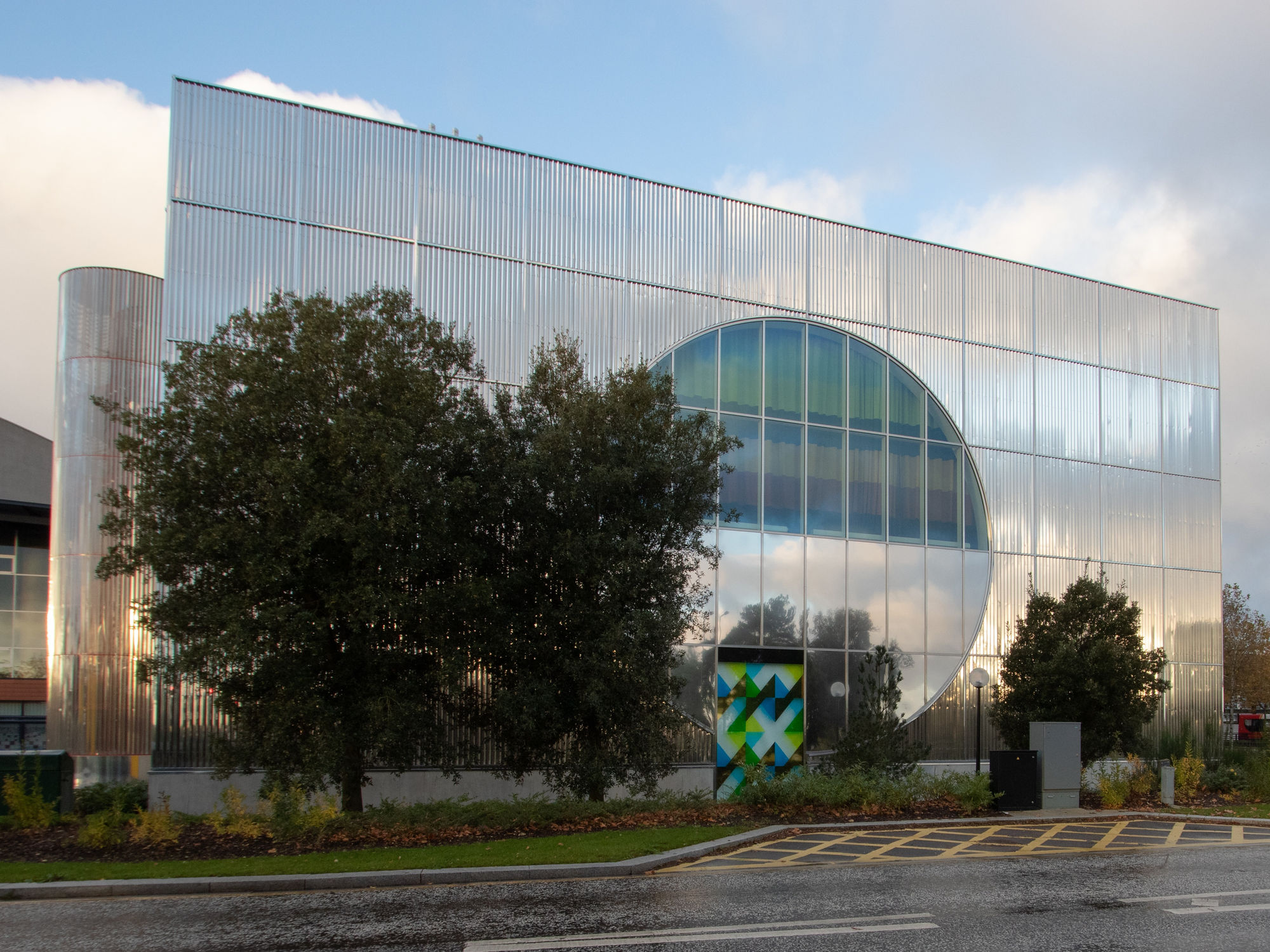 Fiona Grady Scattered Memories, 2020 site-responsive window installation, Photo: Mark Loveland