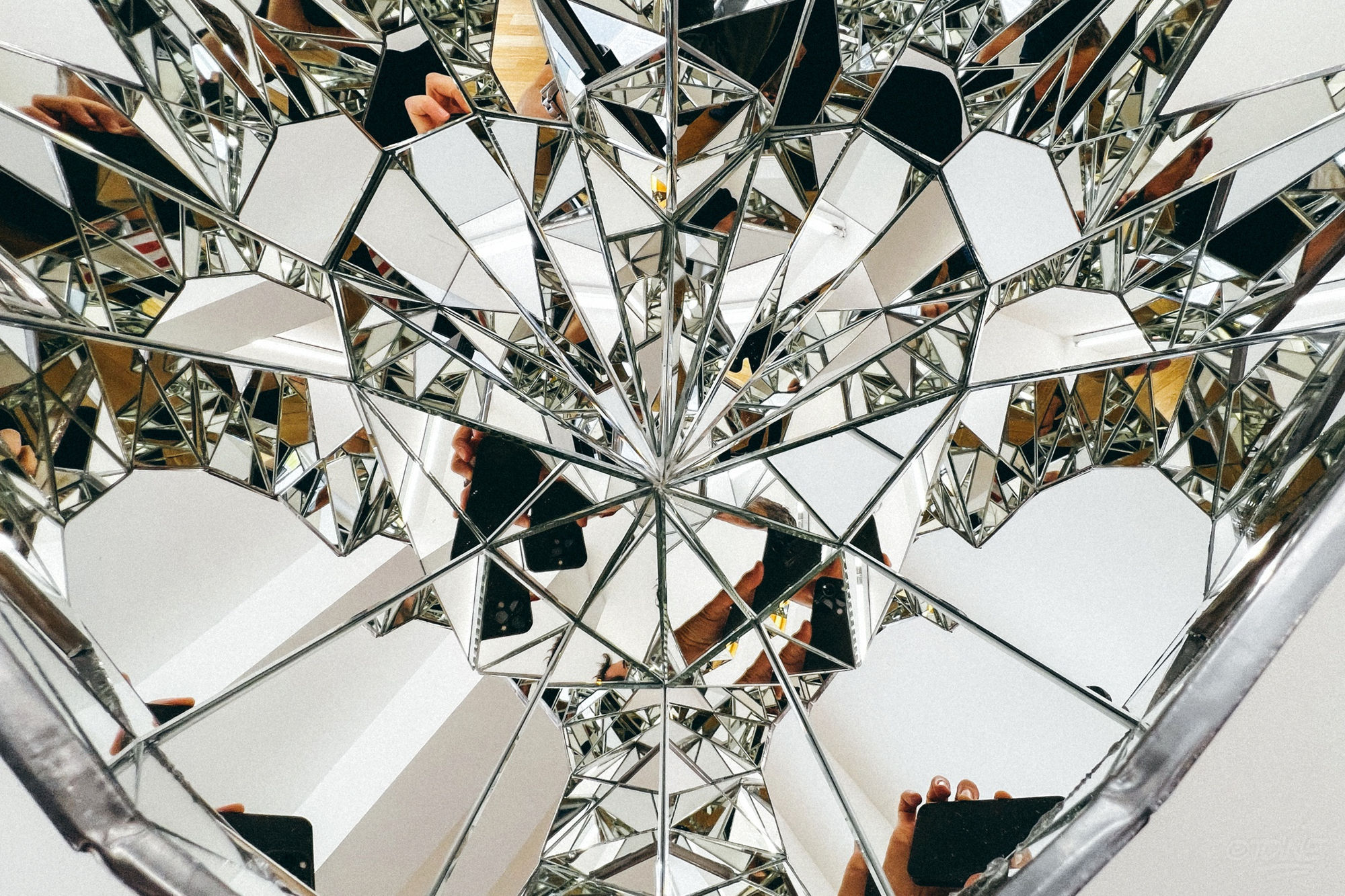 Speerstra Gallery Paris présente Le Diamantaire "Precious time"