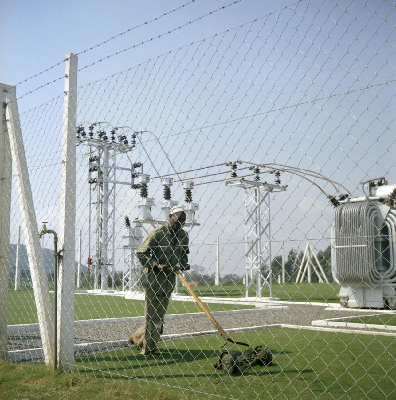 Outside the Frame: Todd Webb in Africa