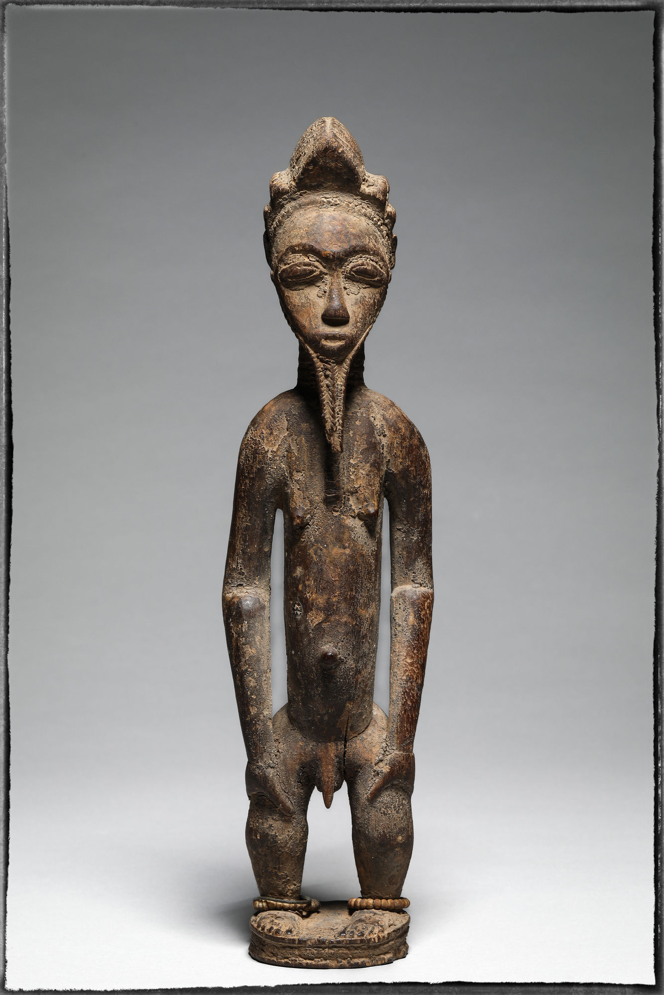 STATUE ASIE USU, BAOULE, C&Ocirc;TE D'IVOIRE. 28,5 CM. PROVENANCE: ANCIENNE COLLECTION FRAN&Ccedil;AISE. ASIE USU STATUE, BAOULE, IVORY COAST. 28.5 CM. PROVENANCE: FORMER FRENCH COLLECTION.