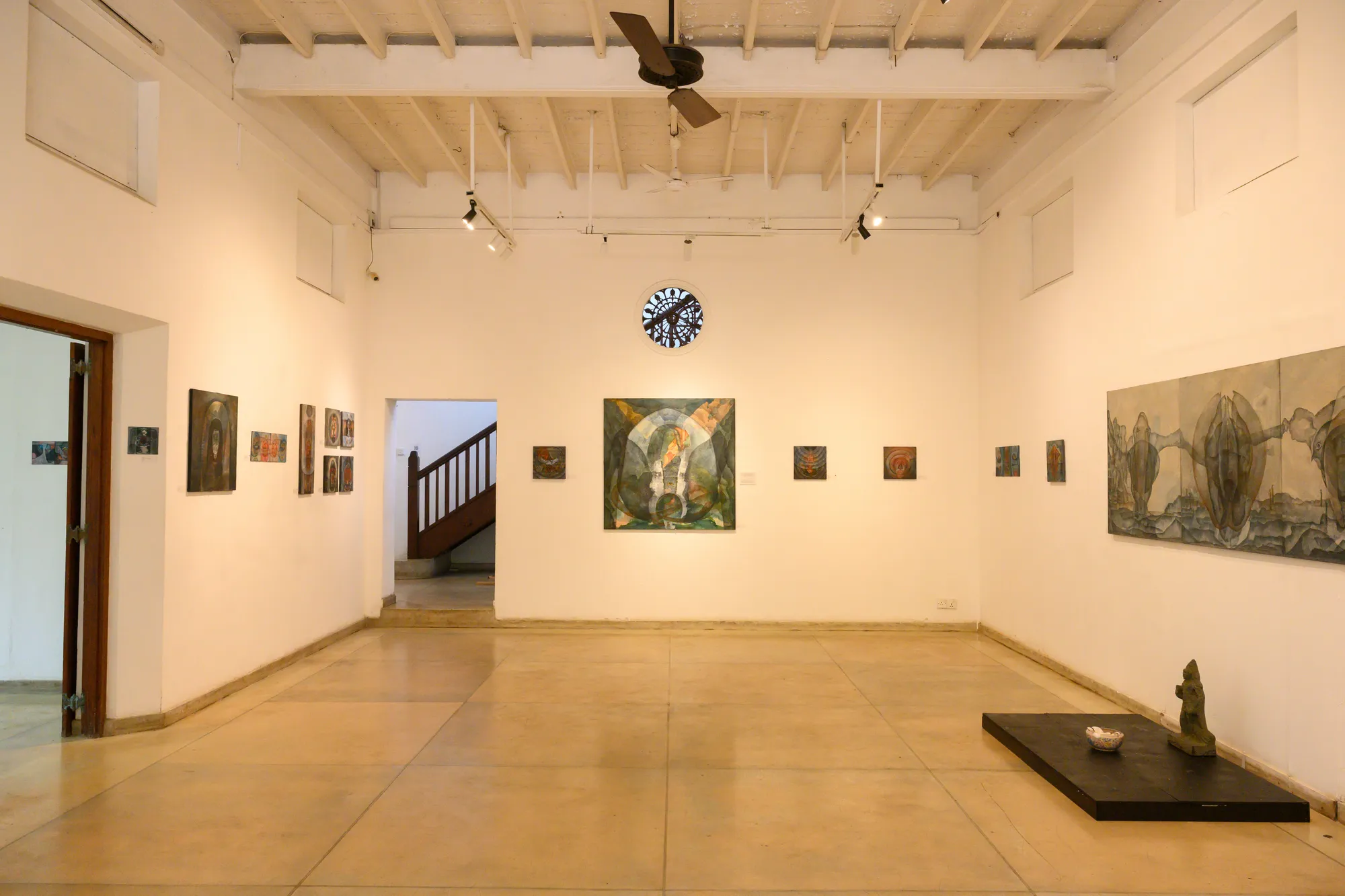 Alakhshya: One that cannot be perceived