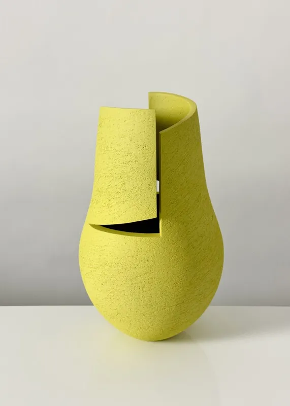 Ashraf Hanna, 32. Chartreuse cut and altered vessel