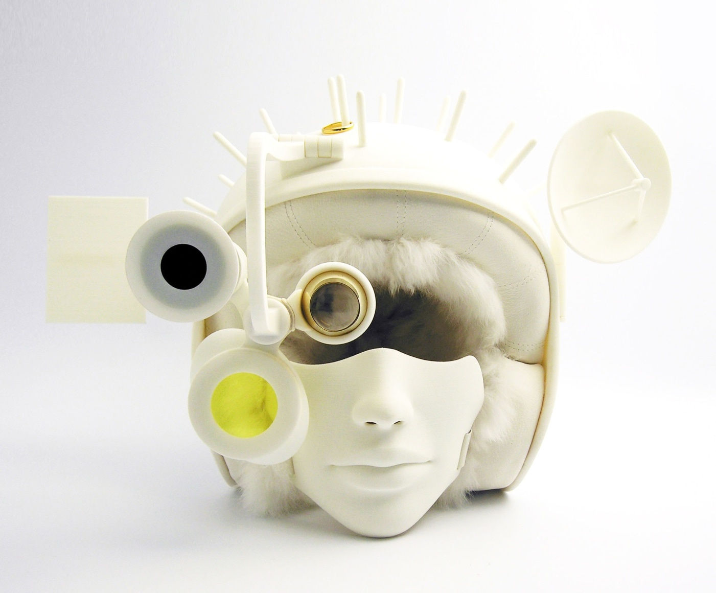 7 Necessities – Trophy Helmet