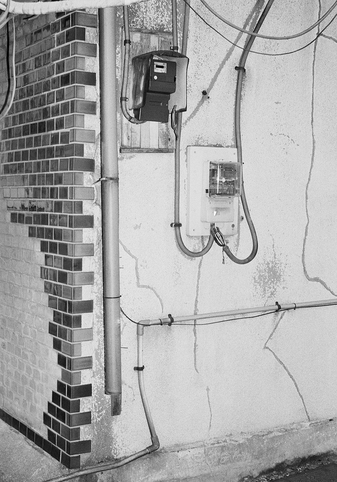 Untitled, Tsukiji, Tokyo, Japan, 2018 Selenium Toned Silver Gelatin Print, 20x16" Edition of Three