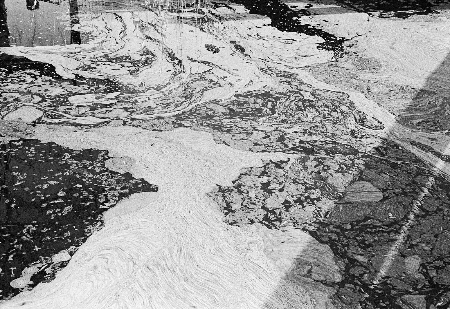 Untitled, Beijing, China, 2009 Archival Pigment Print on Hahnemuhle Photo Rag, 17x21" Edition of Three