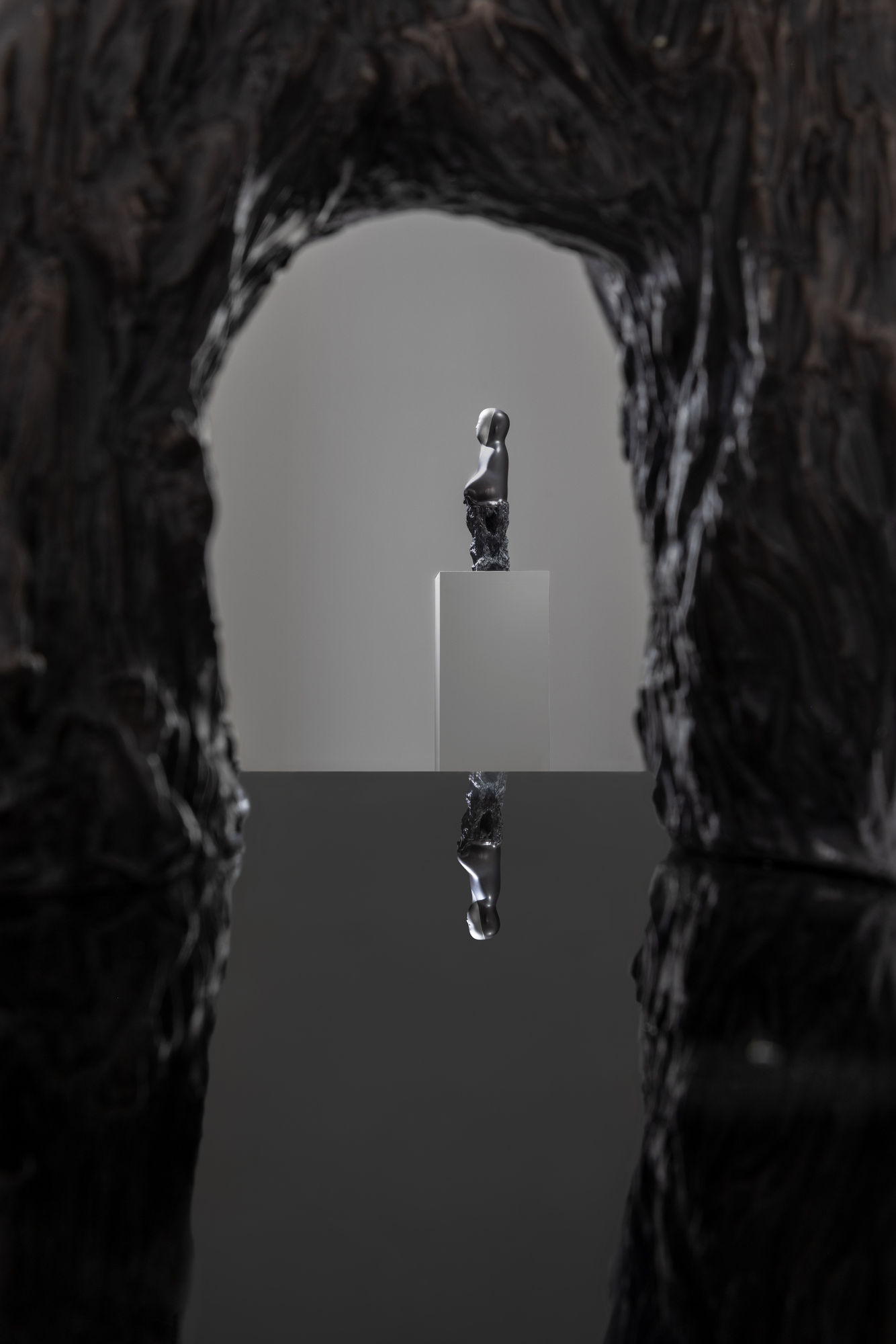 瑤台浮世：大氣神遊之現相篇—李真墨黑雕塑 2020-2023