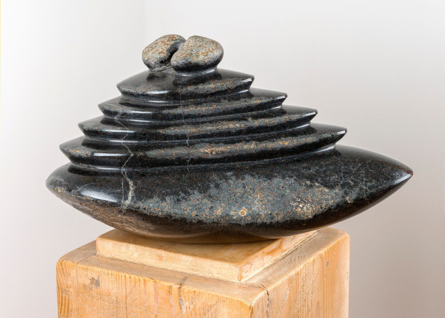 Manolo Paz Campo de arroz XII, 2009 Granit schwarz 112 x 38 x 30 cm