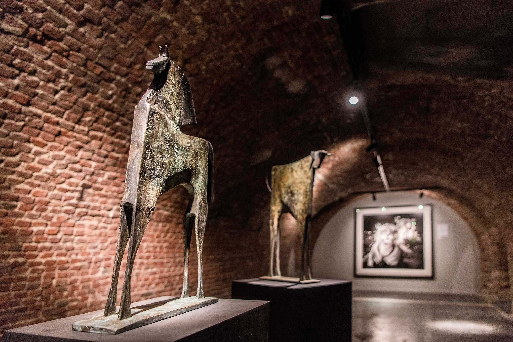 DAVID YARROW - THE WAREHOUSE GALLERY