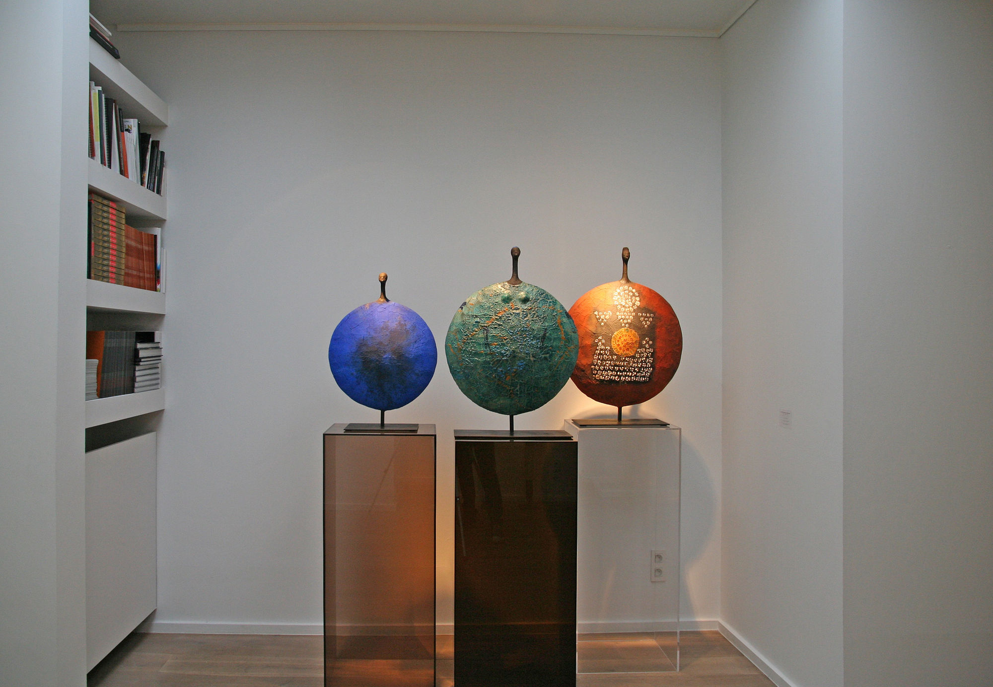 ETIYÉ DIMMA POULSEN: BLUE OBESSION