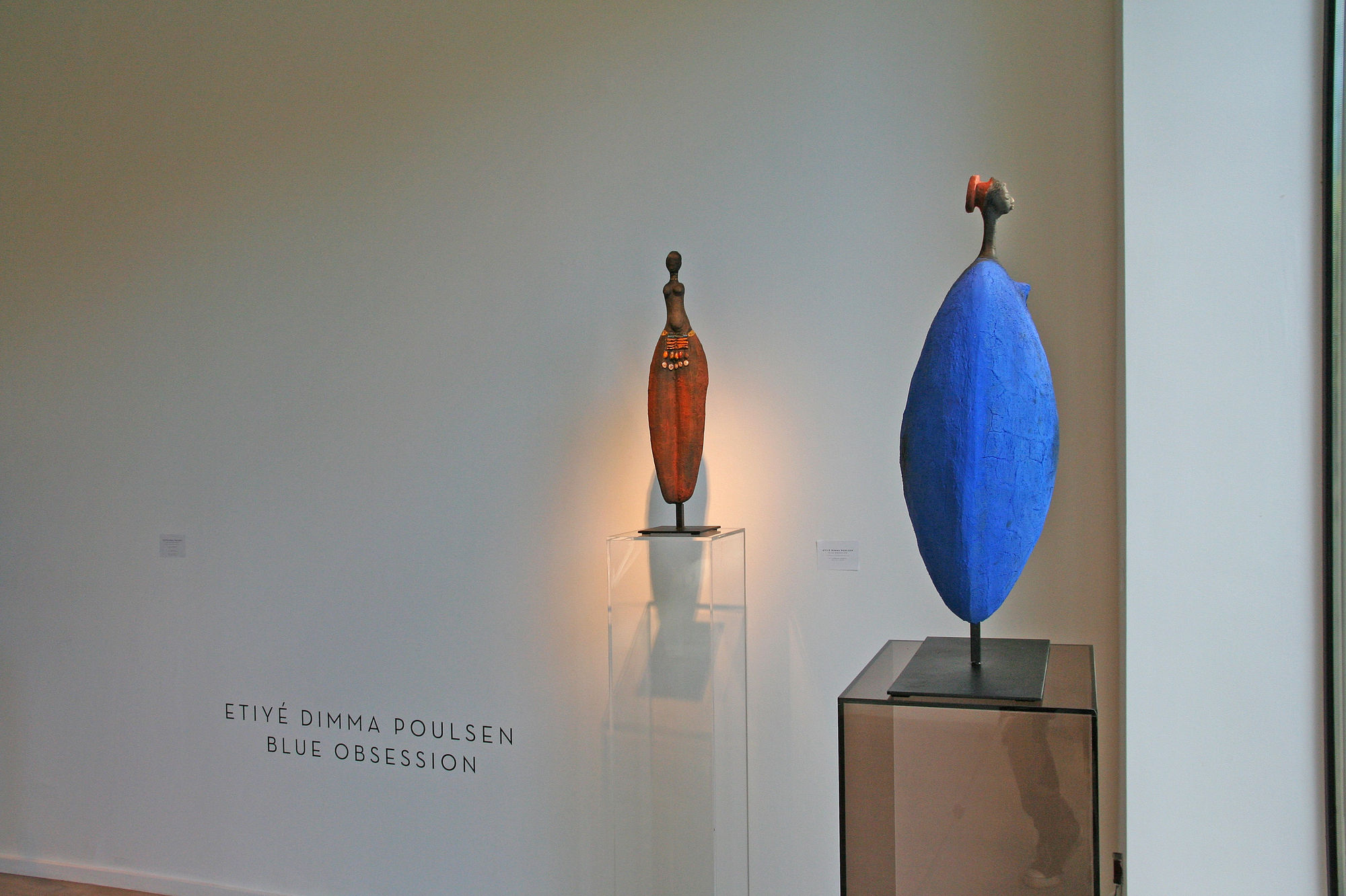 ETIYÉ DIMMA POULSEN: BLUE OBESSION
