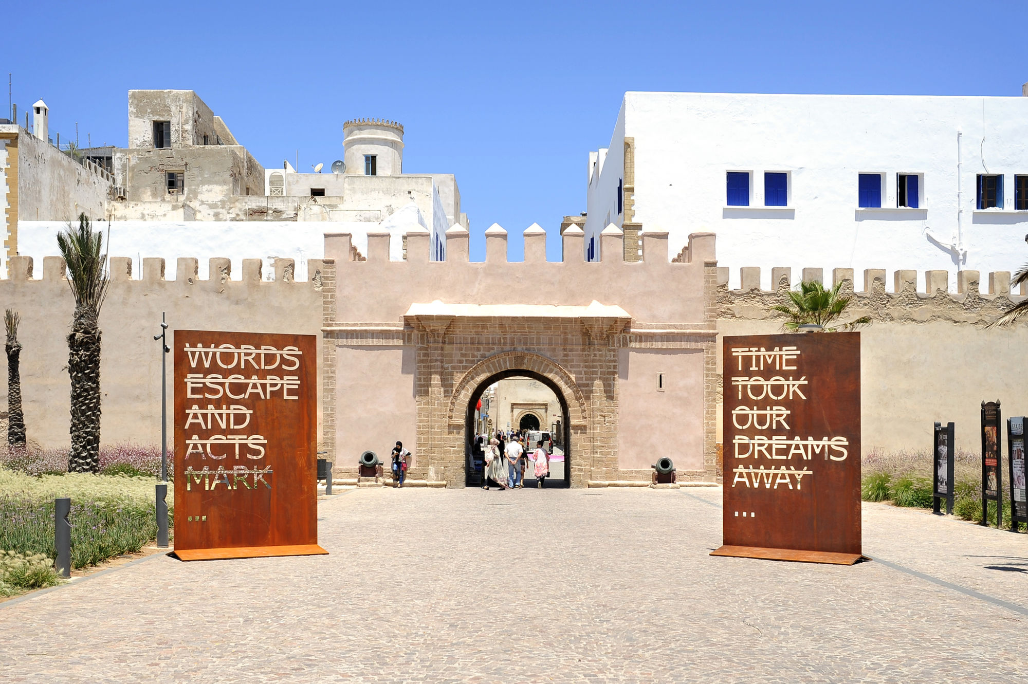 Corten Steel Install, Montresso, Marrakesh