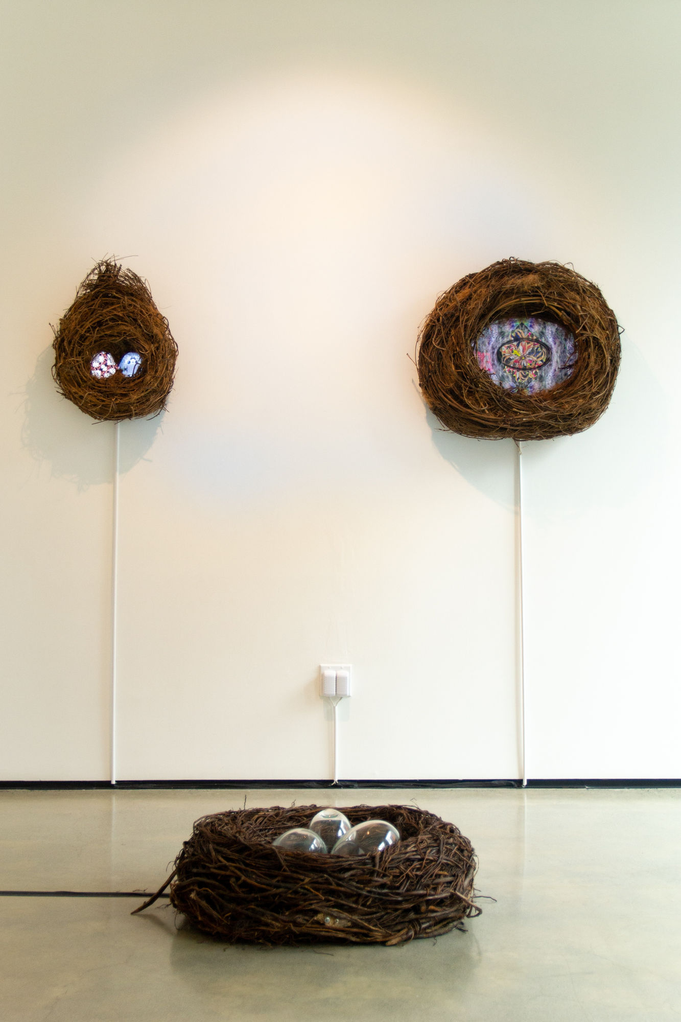 What color is the scent? Installation