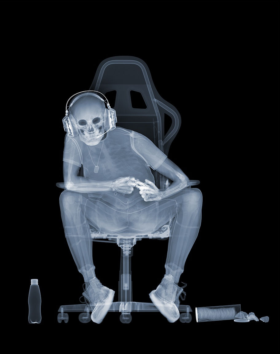 Gamer, 2023 29 1/2 x 23 in., Ed. 25 50 x 40 in., Ed. 15 59 x 47 in., Ed. 9