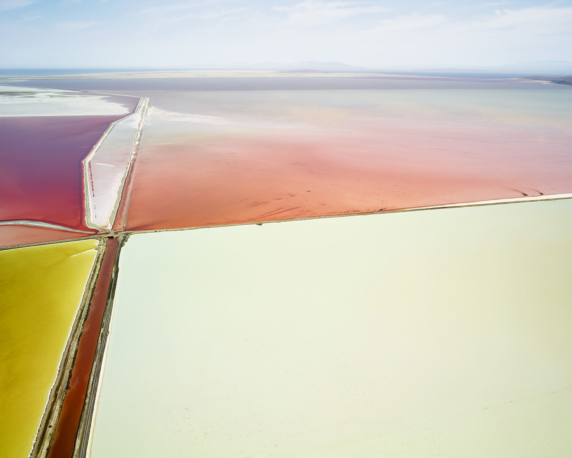 Saltern Study 11 Great Salt Lake, UT, 2015 21 x 26 in., Ed. 7 & 2AP 32 x 40 in., Ed. 7 & 2AP 44 x 55 in., Ed. 10 & 2AP 59 x 73 1/2 in., Ed. 5 & 2AP