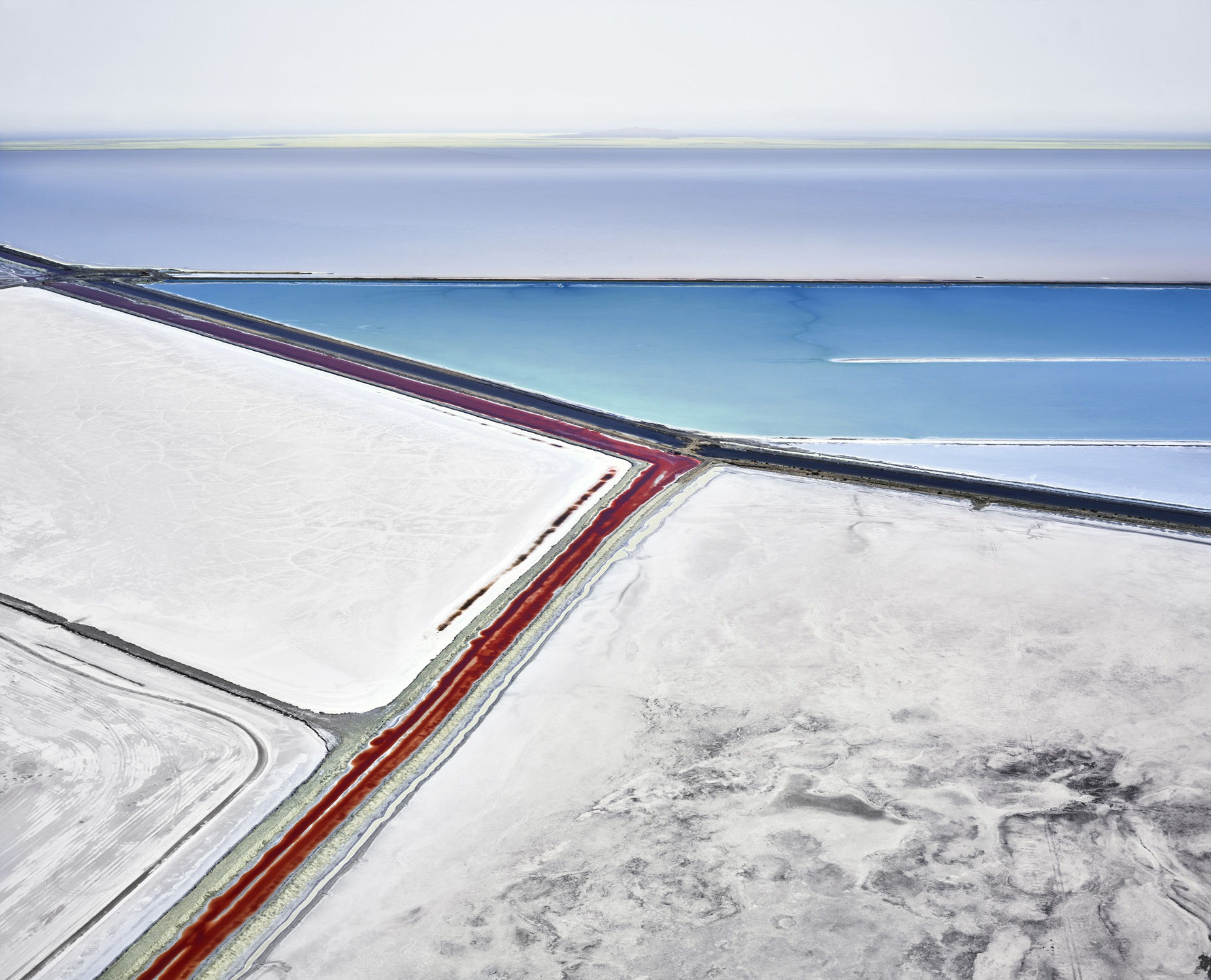 Saltern Study 16 Great Salt Lake, UT, 2015 21 x 26 in., Ed. 7 & 2AP 32 x 40 in., Ed. 7 & 2AP 44 x 55 in., Ed. 10 & 2AP 59 x 73 1/2 in., Ed. 5 & 2AP