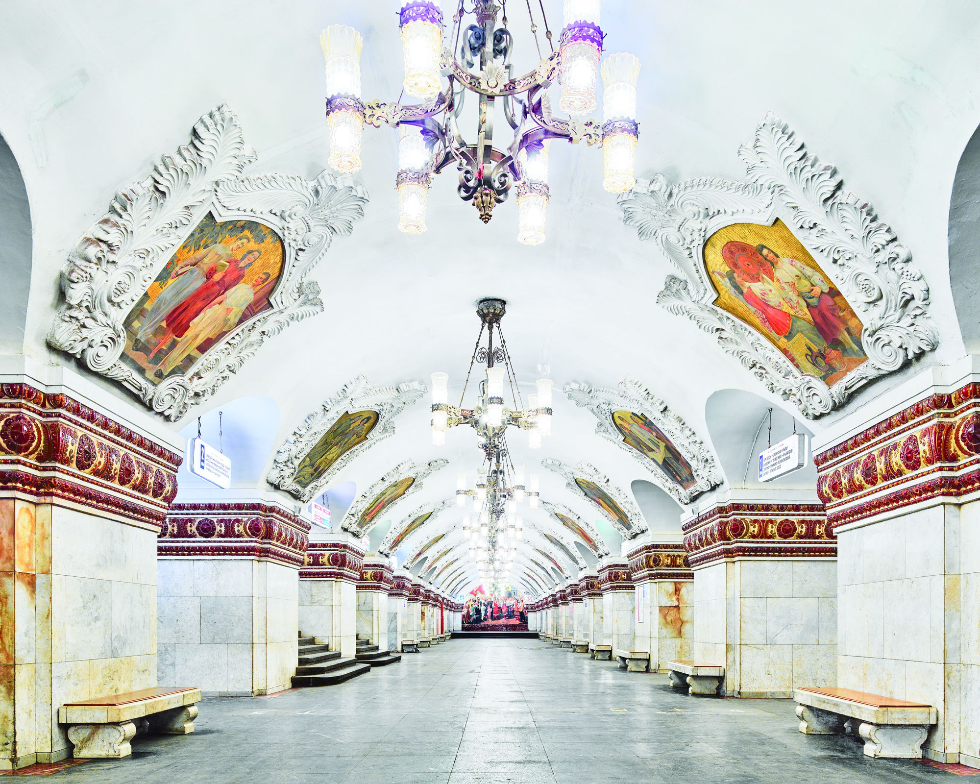 Kiyevsskaya Metro Station II, Moscow, Russia, 2015 21 x 26 in., Ed. 7 & 2AP 32 x 40 in., Ed. 7 & 2AP 44 x 55 in., Ed. 10 & 2AP 59 x 73 1/2 in., Ed. 5 & 2AP