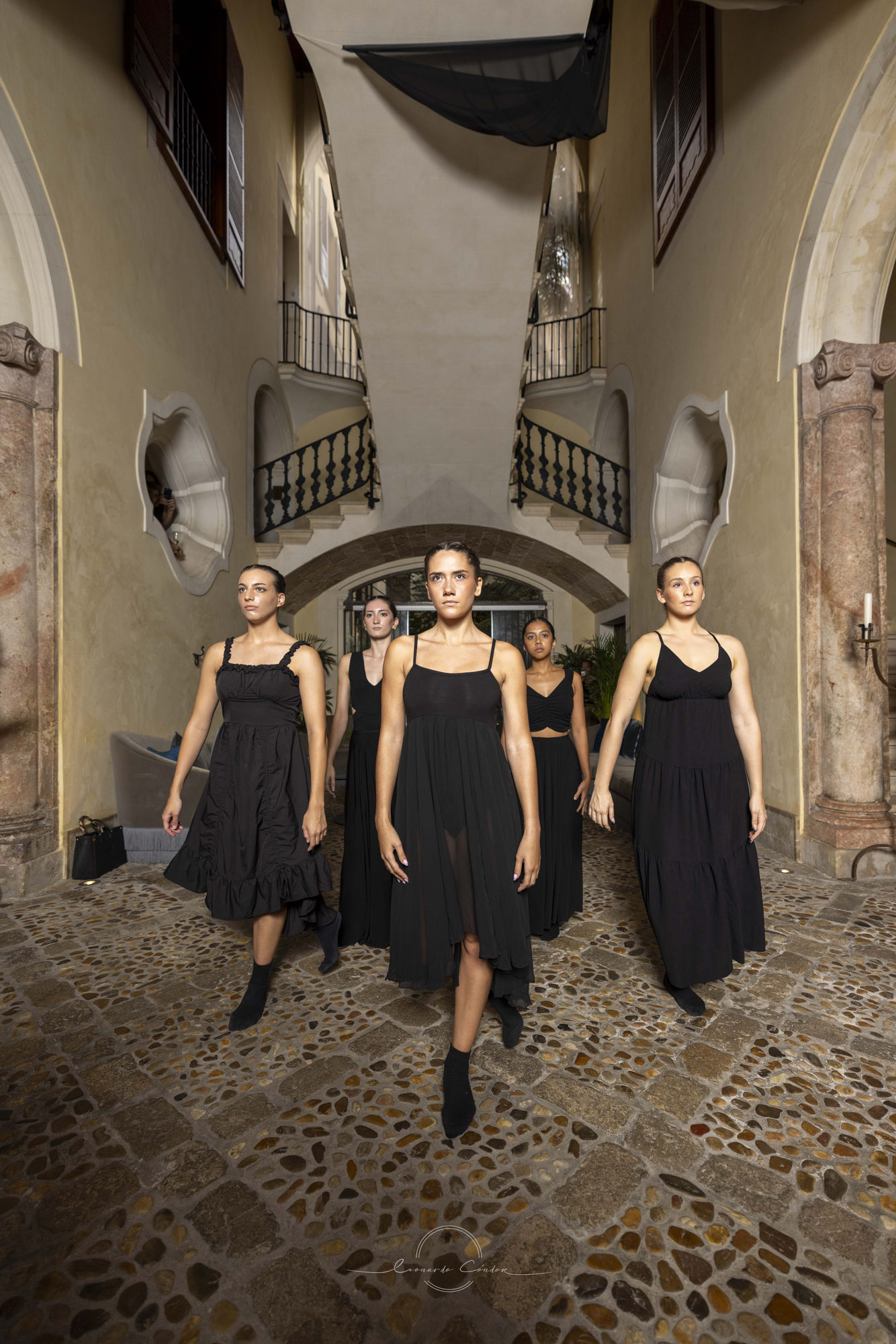 Pre-Nit del Art Exhibition Leonardo Cóndor