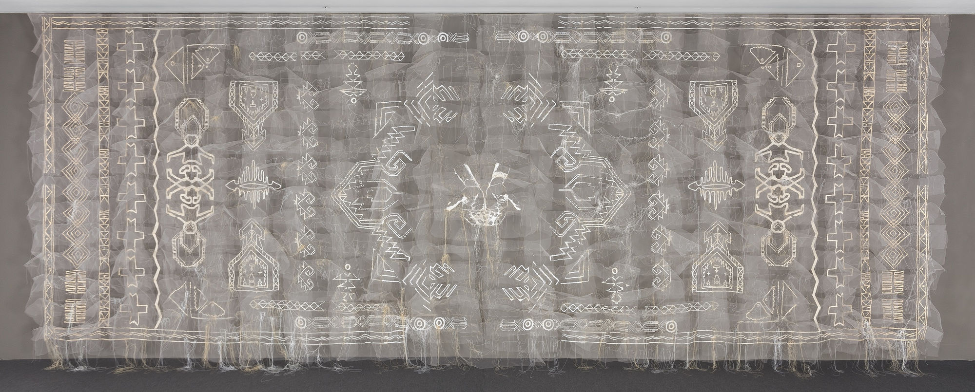 Neslihan Başer, Recurrence From one thought to another, she gave it to me and I give it to you, embroidery on tulle, 700 x 250 cm, 2018