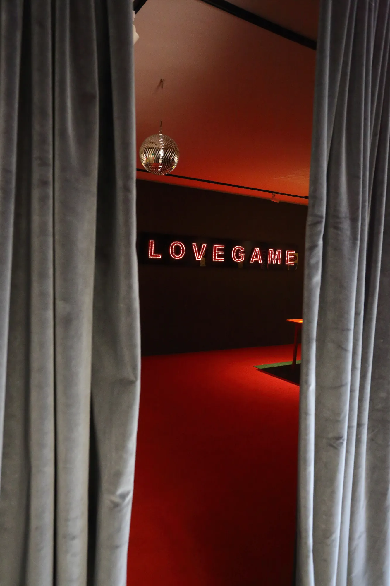 LoveGame 1998-2001, installation shot