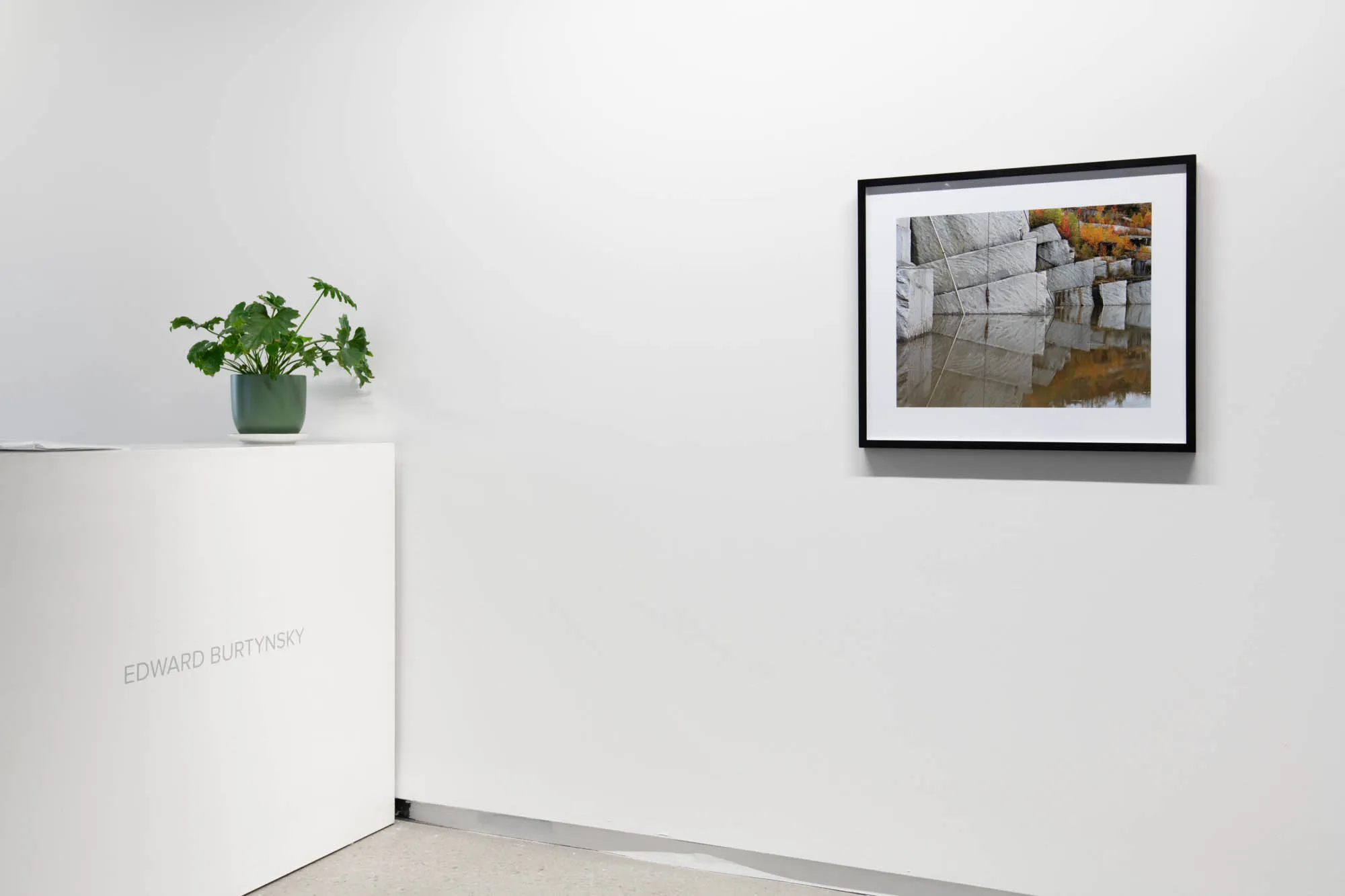 Edward Burtynsky 2023, vue d'installation. © Paul Litherland