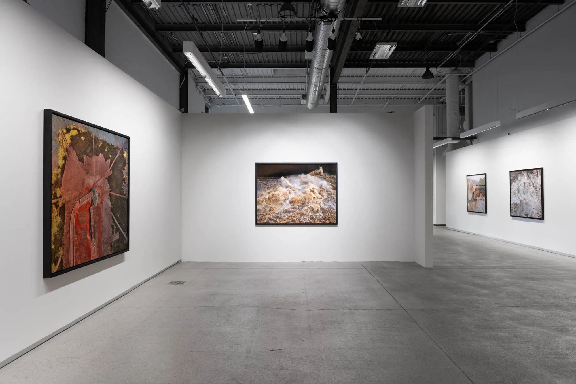 Edward Burtynsky 2023, vue d'installation. © Paul Litherland