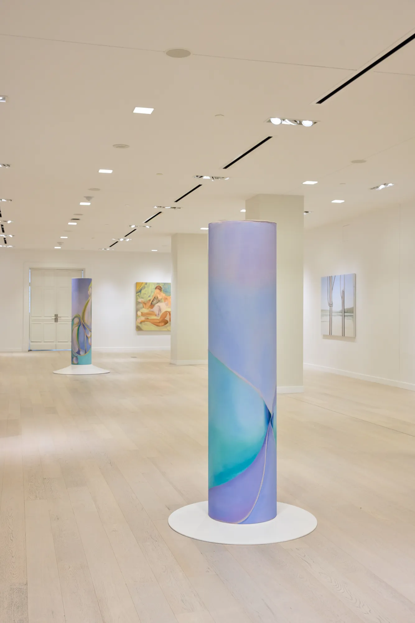 Holt Renfrew Ogilvy, Comme le geste soutient la forme, 2025, vue d'installation. © Marjorie Guindon