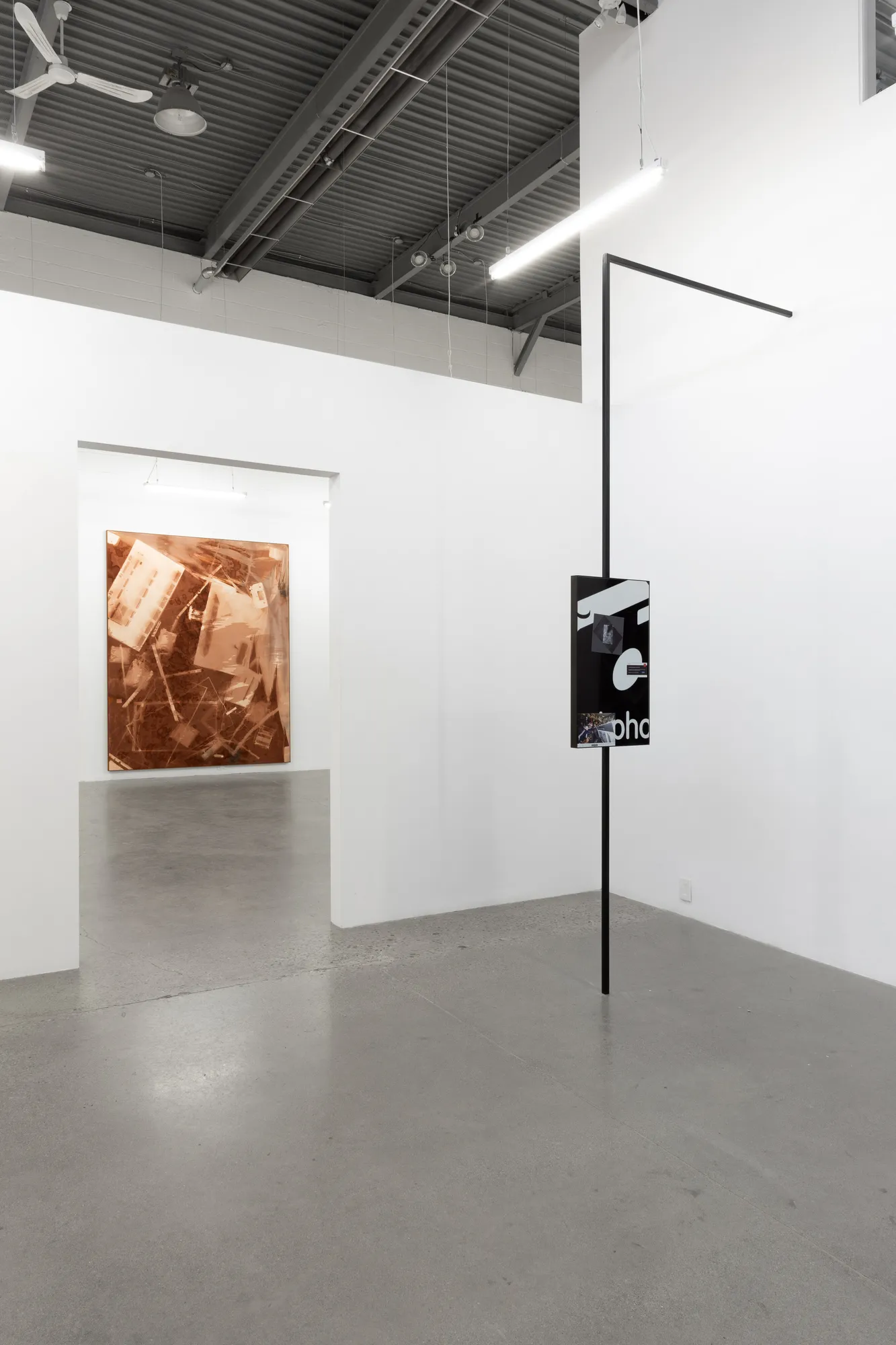 Mathieu Grenier, Cristal Gazers, 2024, vue d'installation. © Alison Postma