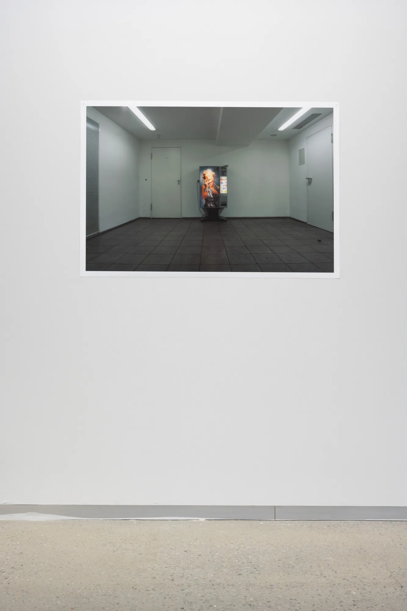 Angela Grauerholz, La femme 100 têtes / The hundred headless woman, 2025, vue d'installation. © Paul Litherland