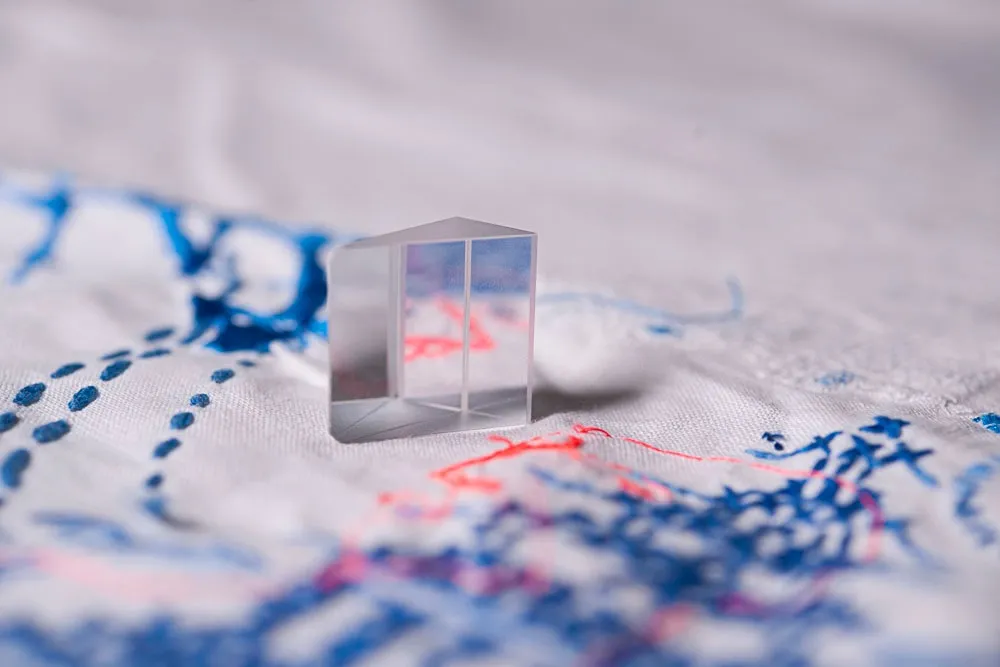 Kirsteen Aubrey and Alice Kettle, Another perspective:Looking up to the ground, down to the clouds, 2017