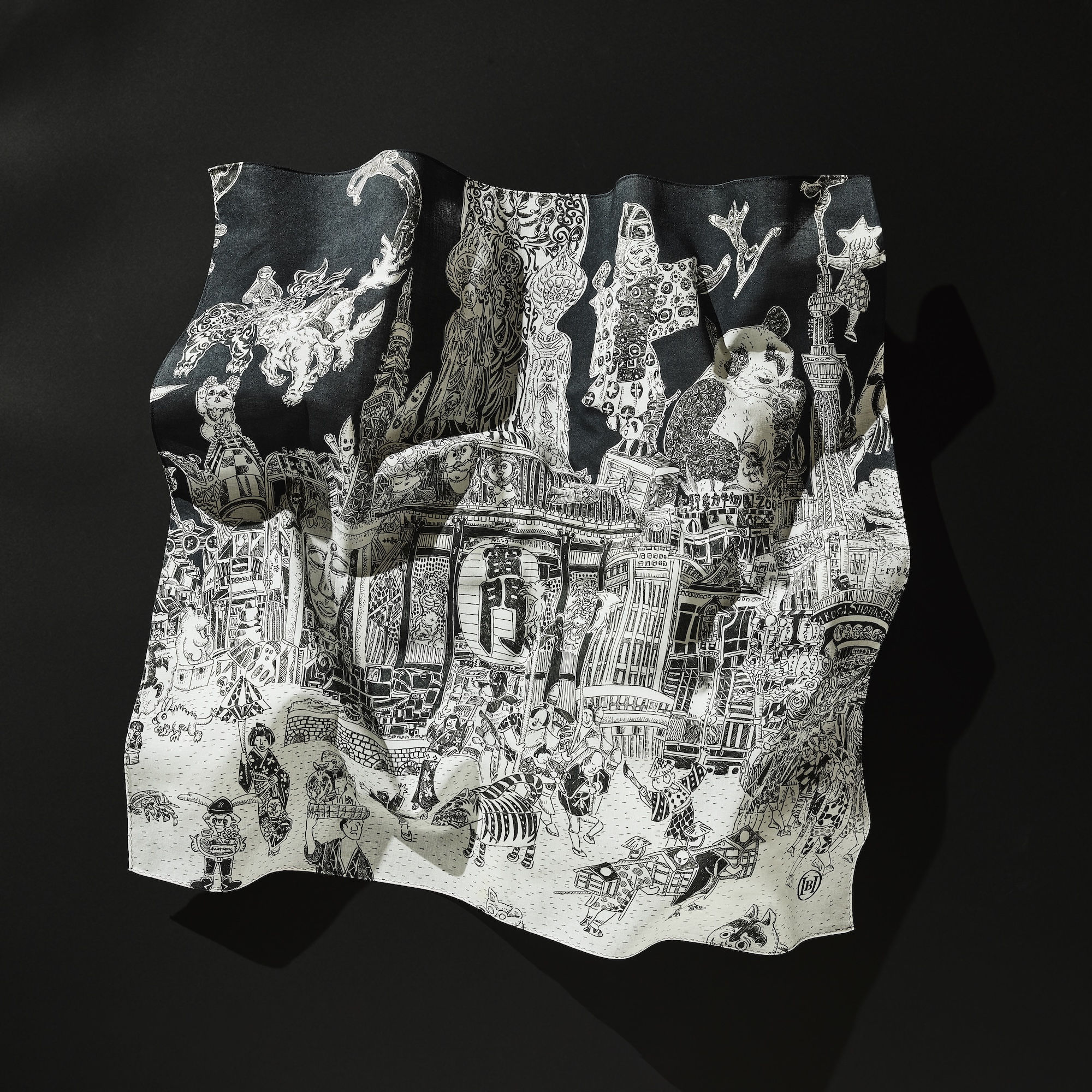 ハンカチーフ　¥3,630