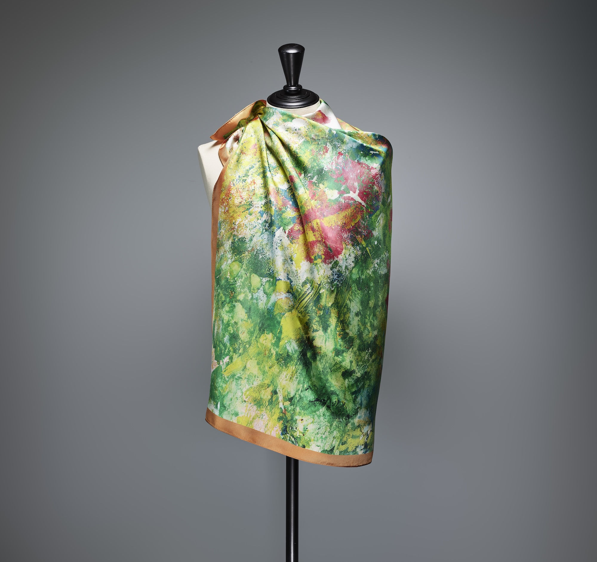 シルクスカーフ　¥24,200