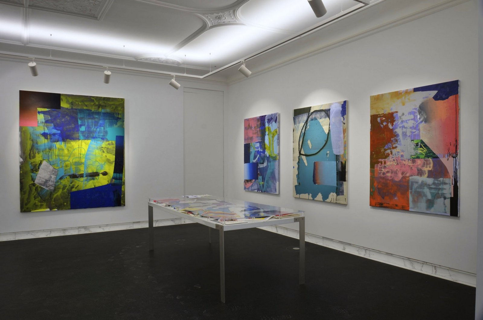 Roster Crow — Groupshow